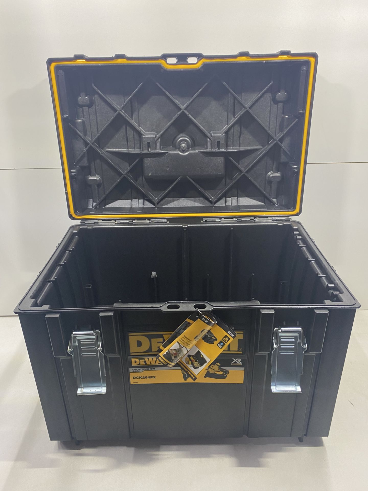 DeWalt T-Stack Carry Case | DCK264P2 | CASE ONLY - Image 4 of 5