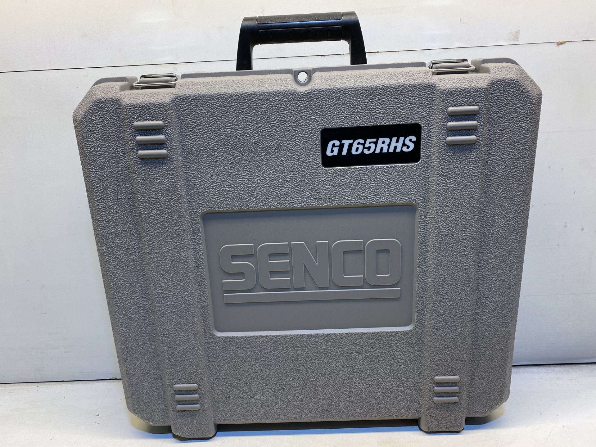 Senco GT65RHS Cordless Finish Nailer | Empty Carry Case - Image 2 of 4