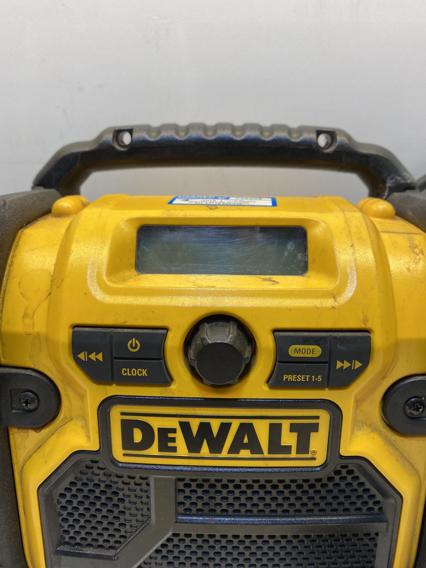 DeWalt Compact Jobsite Radio | DCR019-GB | RRP £131.00 - Image 2 of 5