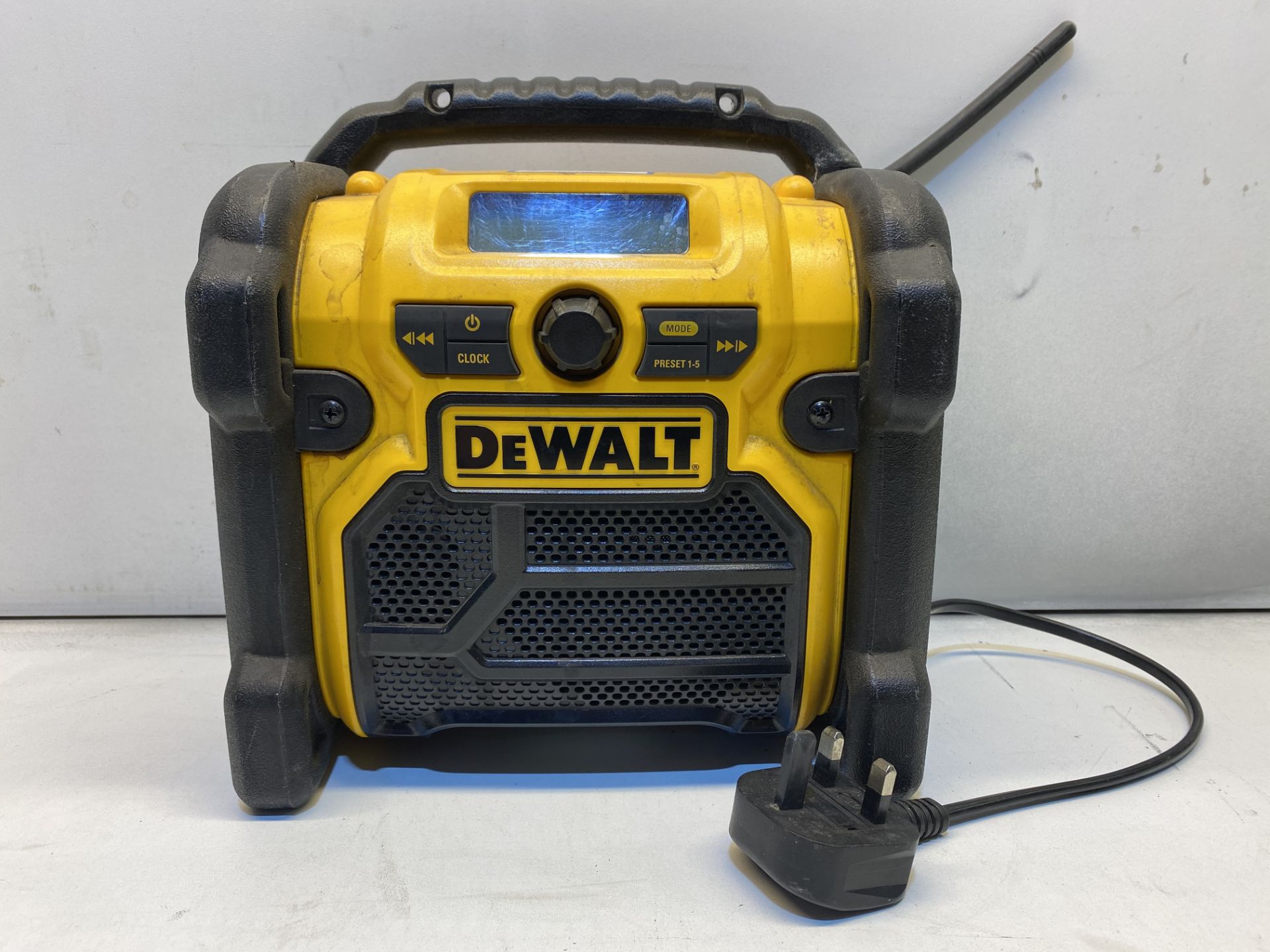 DeWalt Compact Jobsite Radio | DCR019-GB | RRP £131.00