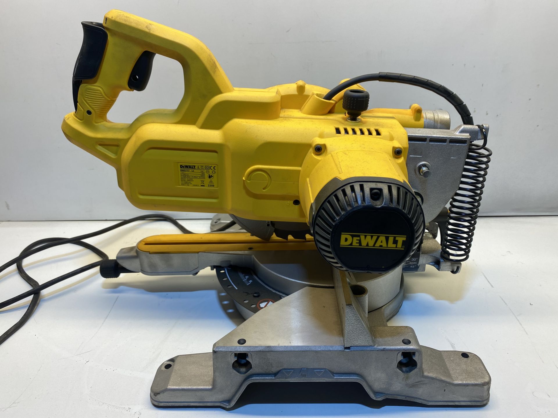 DeWalt Electric Mitre Saw | DWS777-GB - Image 5 of 8