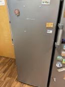 Hotpoint Future RLFM151 Fridge (handle damaged)