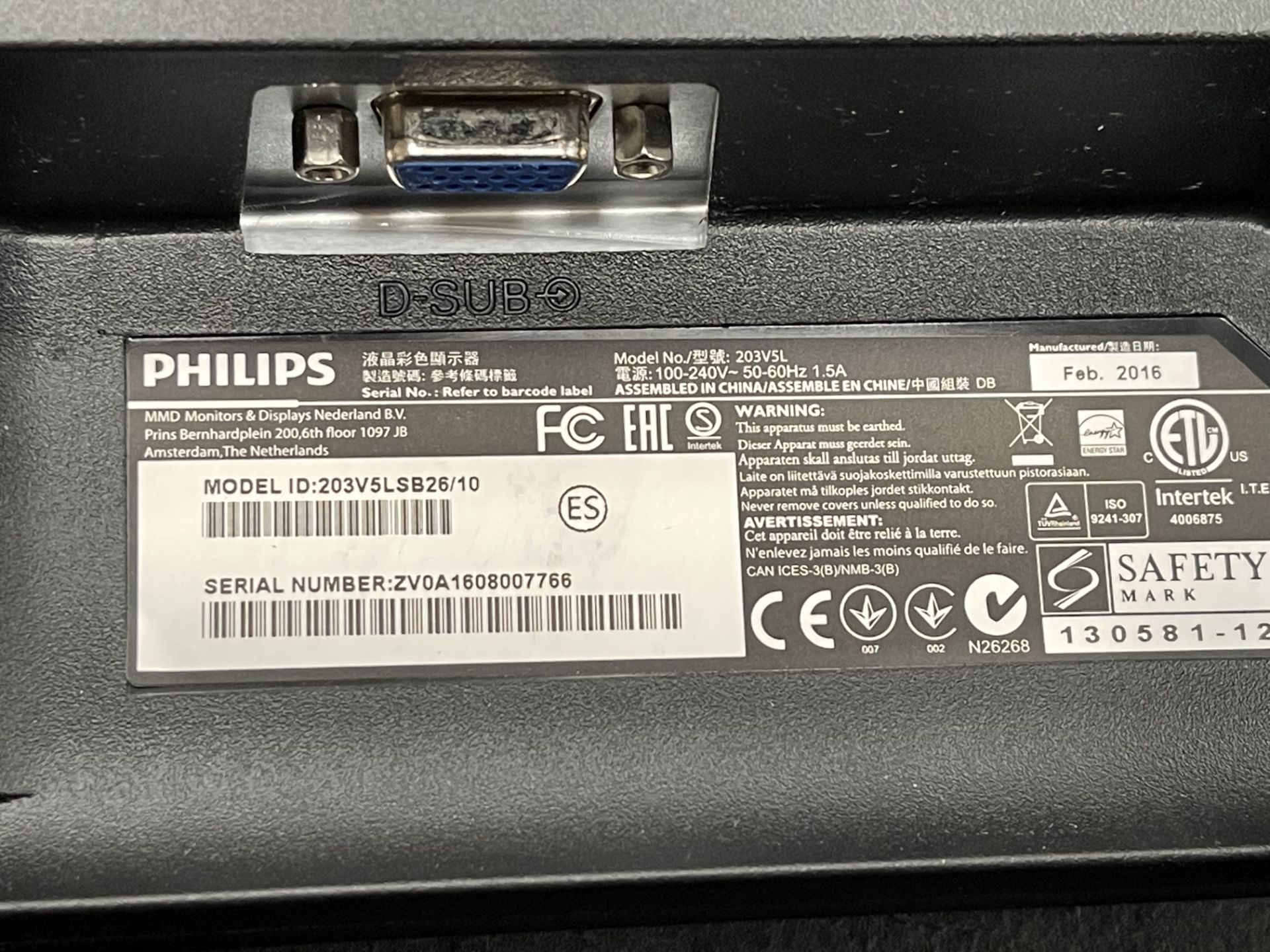 2 x Philips 203V5L 19.5" LCD Computer Monitors w/ Power & VGA Cables - Image 5 of 5