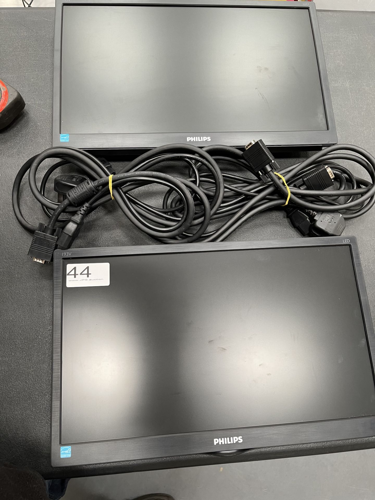 2 x Philips 193V5L 18.5" LED Computer Monitors w/ Power & VGA Cables