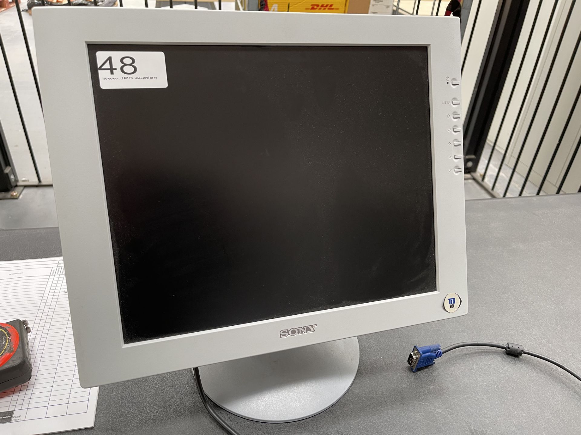 Sony SDM-S71R StylePro LCD Computer Monitor w/ VGA Cable