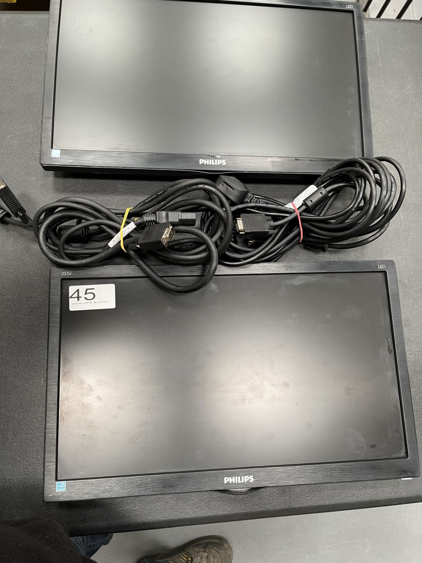 2 x Philips 203V5L 19.5" LCD Computer Monitors w/ Power & VGA Cables