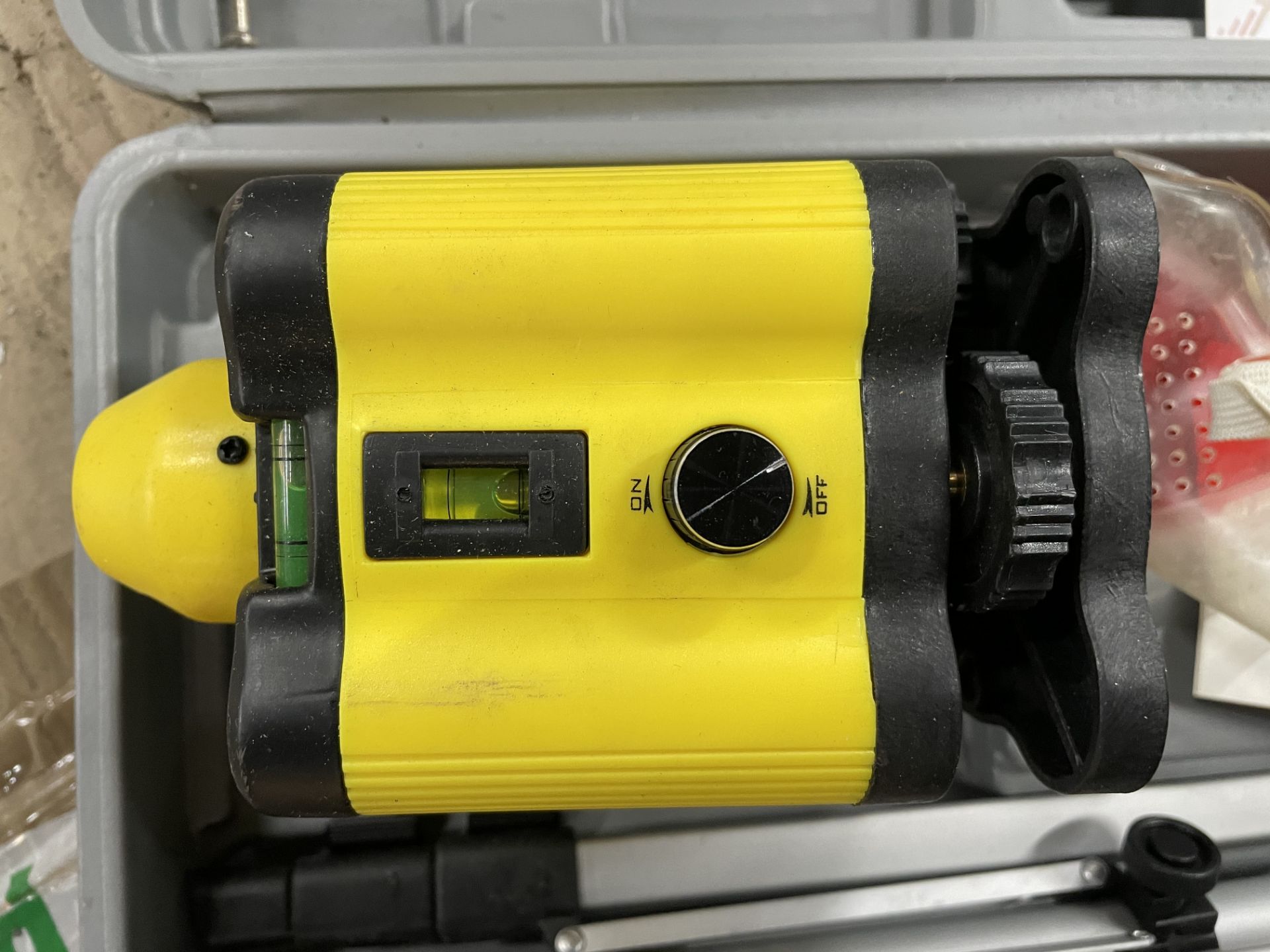 PowerMaster Rotary Laser Level Kit in Case - Image 3 of 3