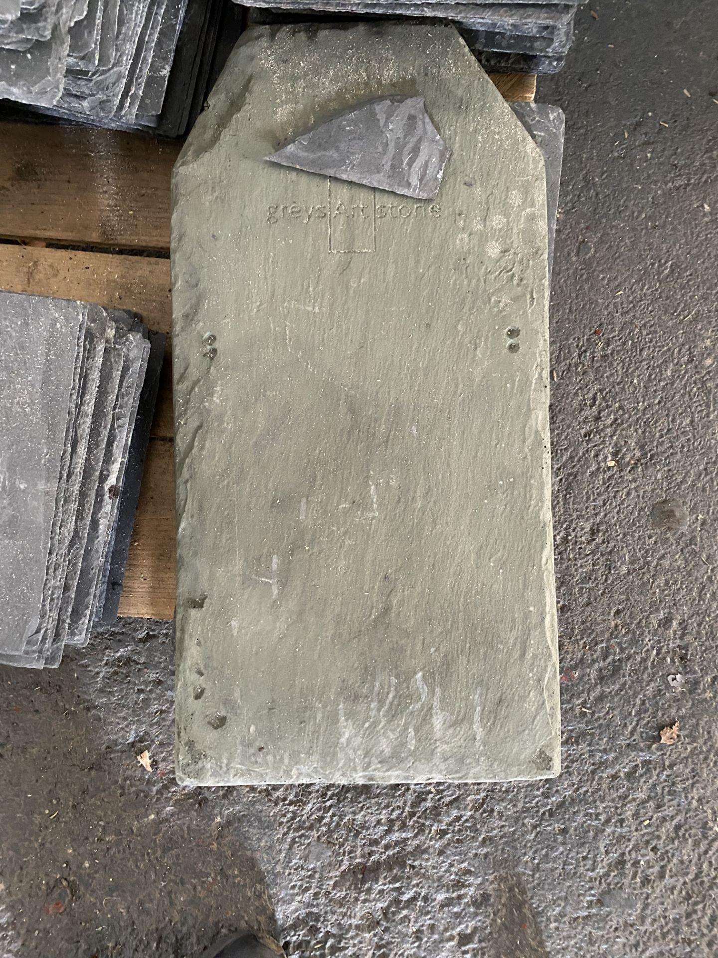 Pallet of Various Slate Roofing Tiles as per Pictures - Image 4 of 15