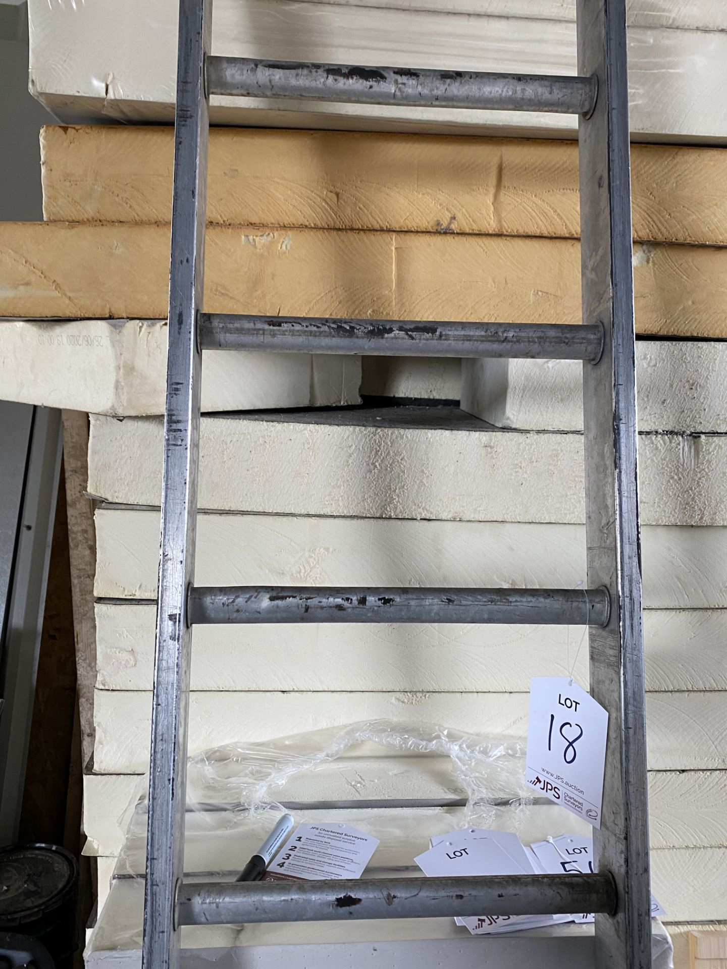 Lyte 11 Tread Aluminium Step Ladder - Image 2 of 3