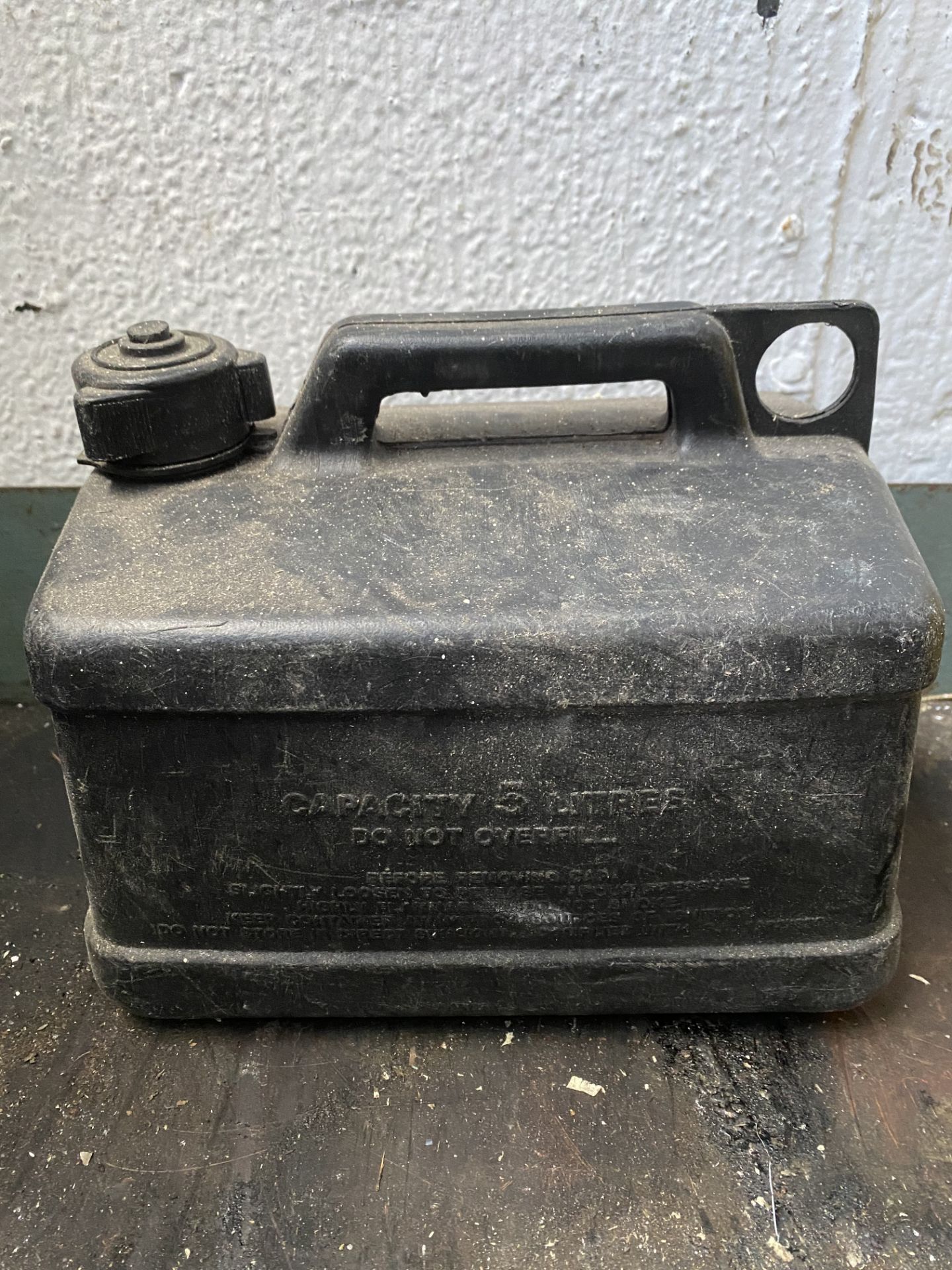 5 x Various Metal/Plastic Jerry Cans - Image 10 of 10