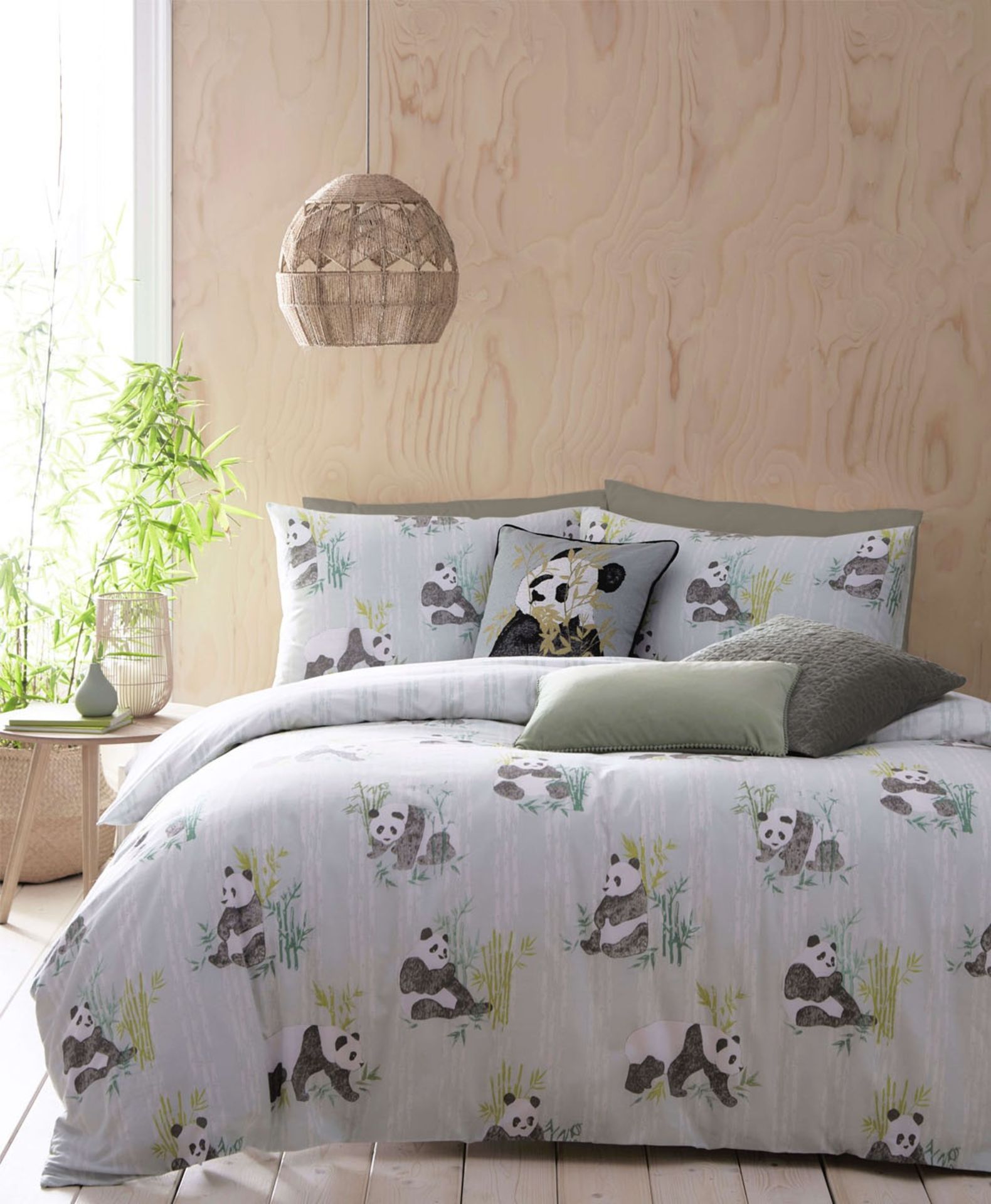 600+ Various Soft Furnishings, Bed Sets, Throws, etc | Total Cost Price £6,738 - Image 2 of 7