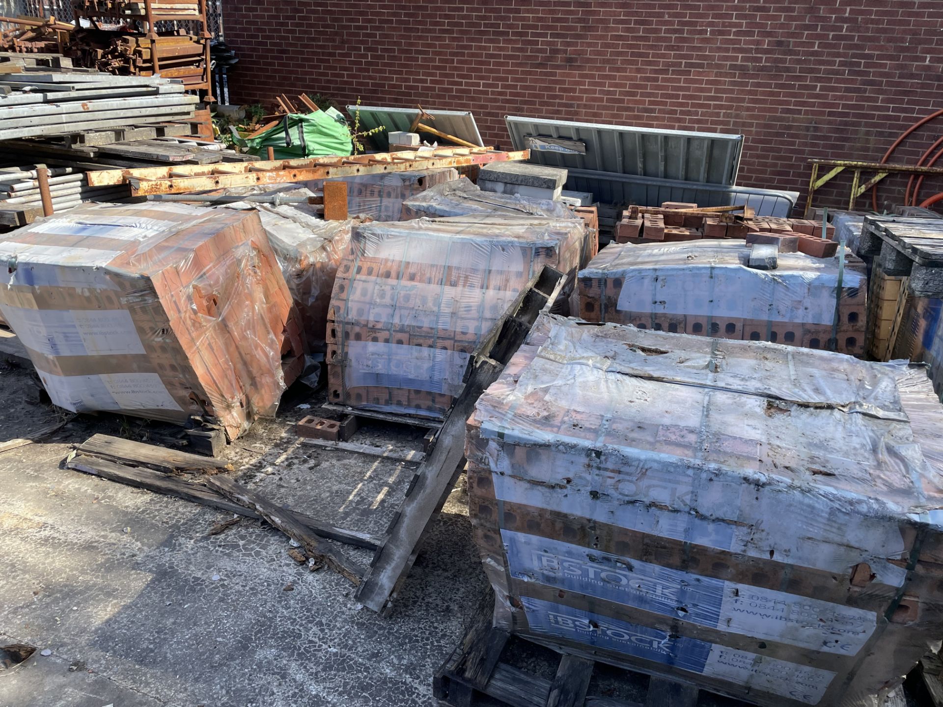 Approximately 35 x Pallets of Various Building Blocks, Bricks & Block Pavers - As Pictured - Image 4 of 12