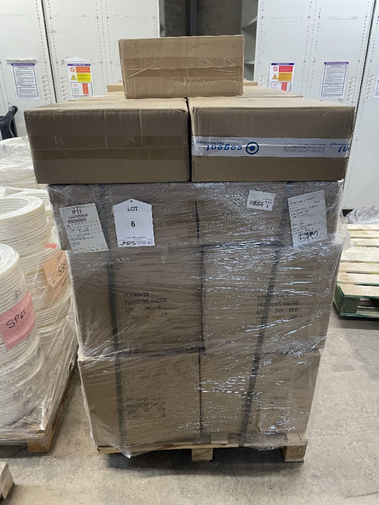 1,800 x 61CAPEVO CMH2O Pressure Gauges | 36 x Boxes of 50 - Image 3 of 6