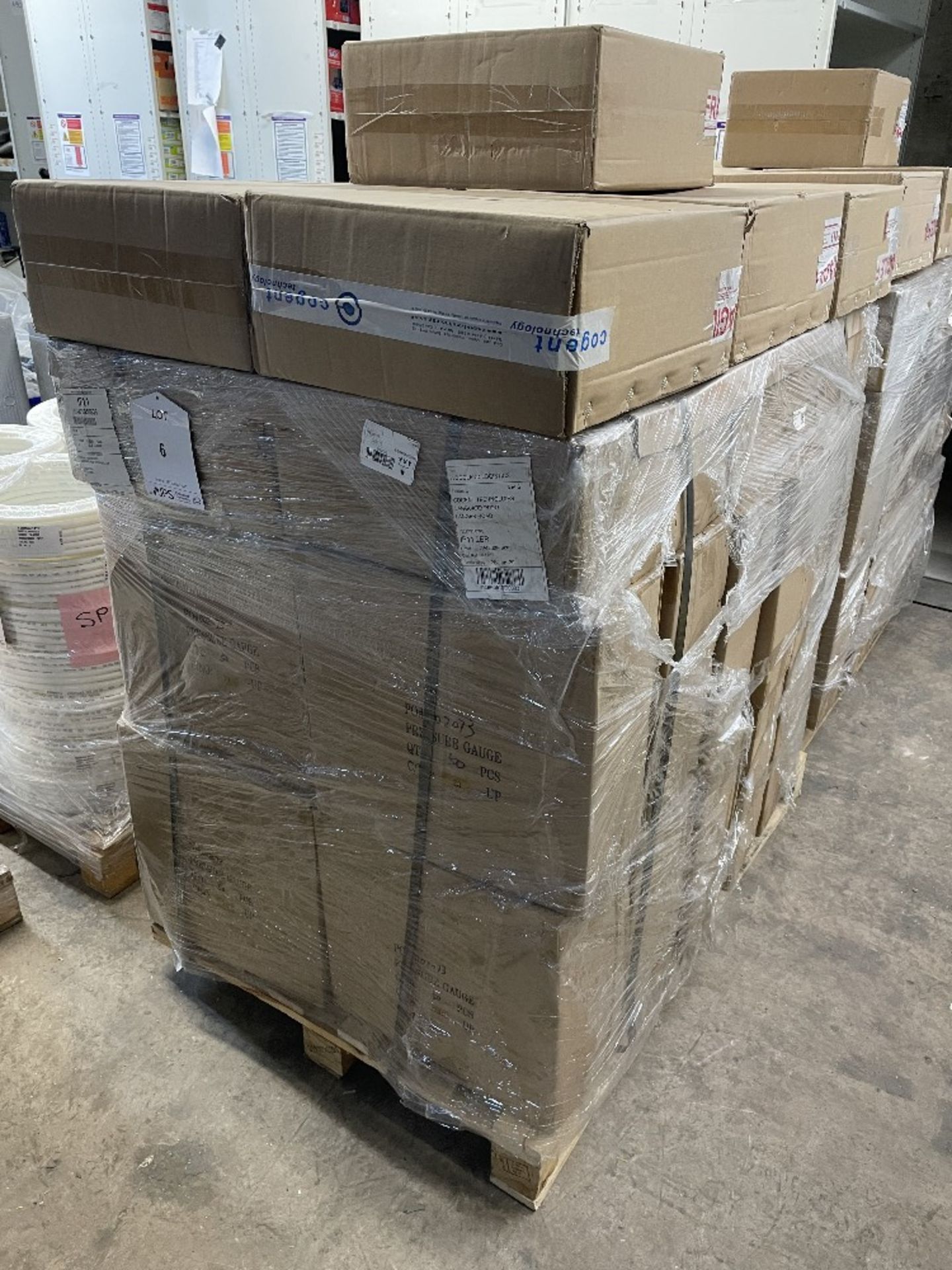 1,800 x 61CAPEVO CMH2O Pressure Gauges | 36 x Boxes of 50 - Image 4 of 6