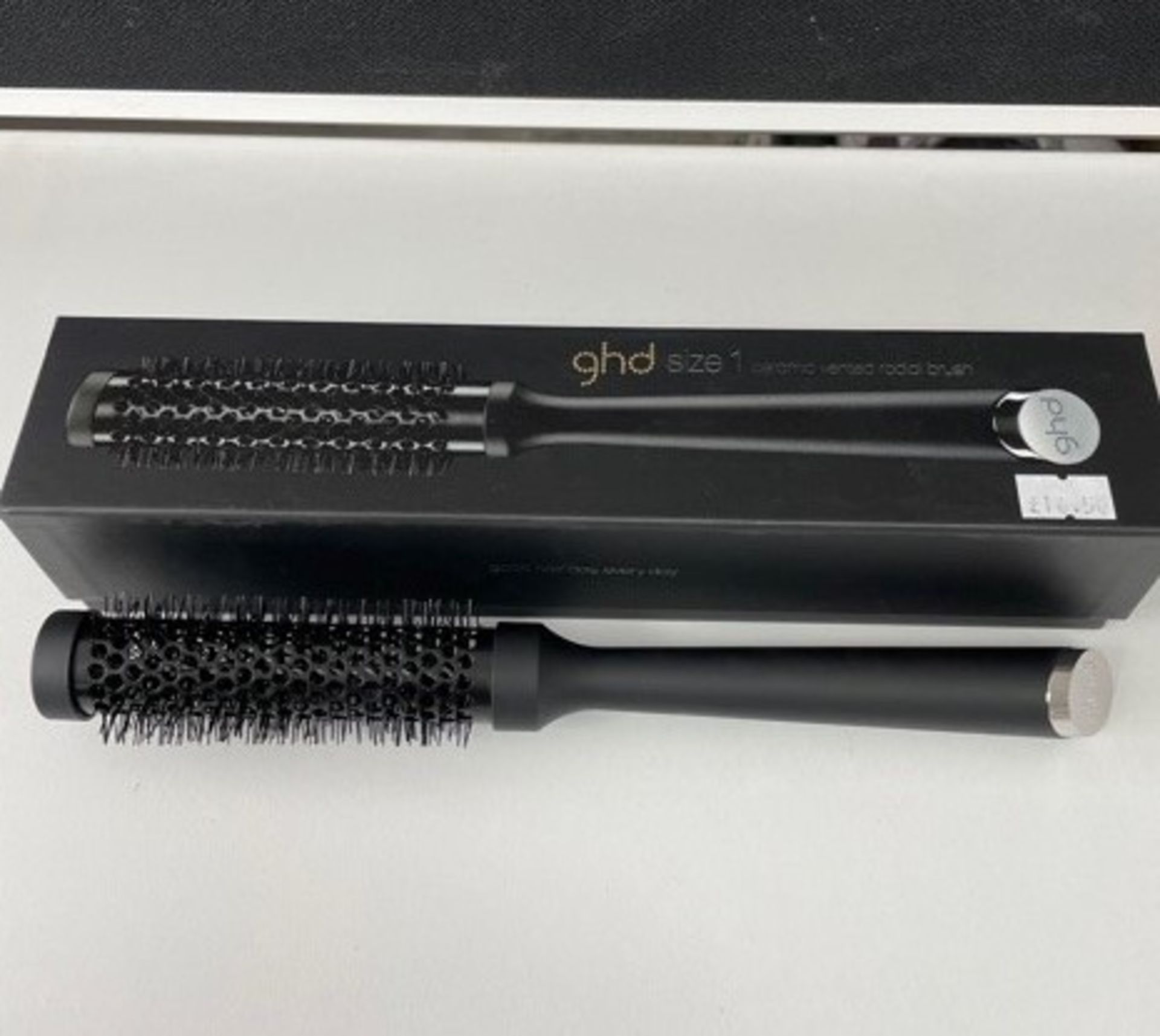 Various GHD Brushes & Other Hair Accessories | Total RRP £168.00 - Image 3 of 5