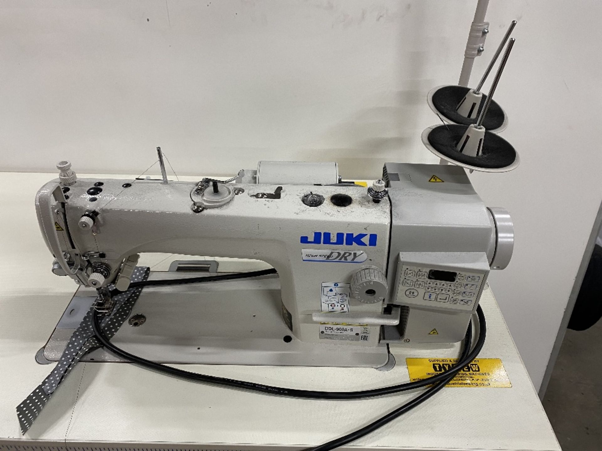 Juki DDL-900A-S Direct Drive Lockstitch Industrial Sewing Machine w/ Stand & Table Top - Image 2 of 8