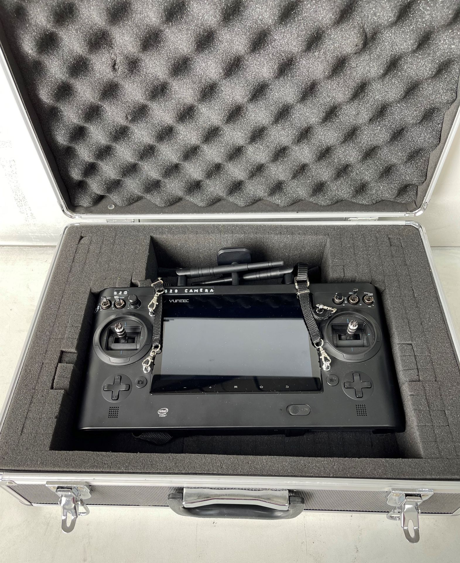 Yuneec H520 drone YOM 2019 and accessories as listed - Image 22 of 39