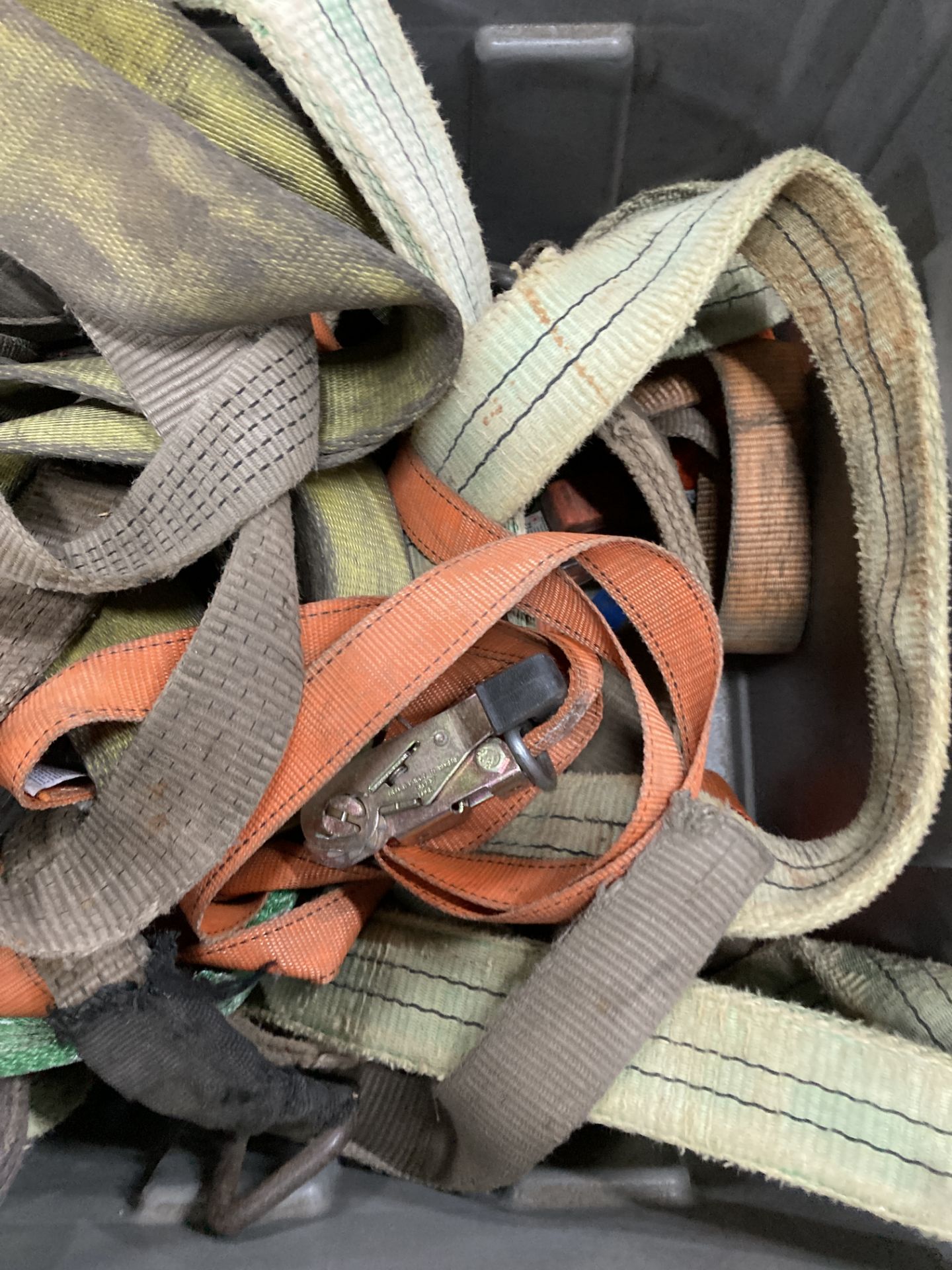 Various Lifting Equipment As Pictured | Straps | Rope | Shackles - Image 6 of 6