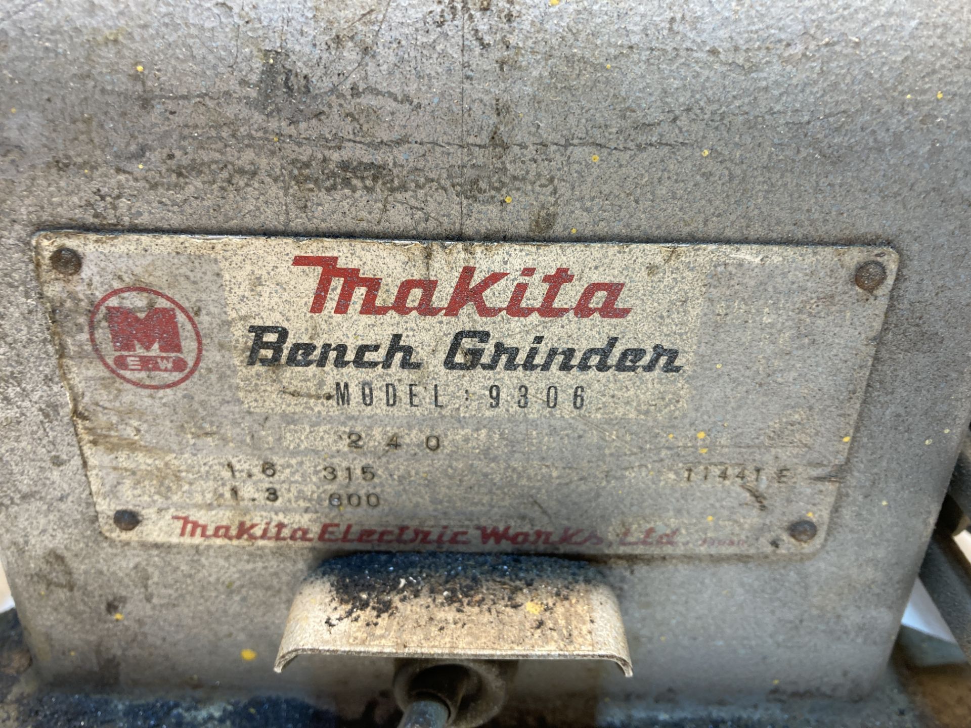 Makita 9306 Bench Grinder | 240v - Image 2 of 5