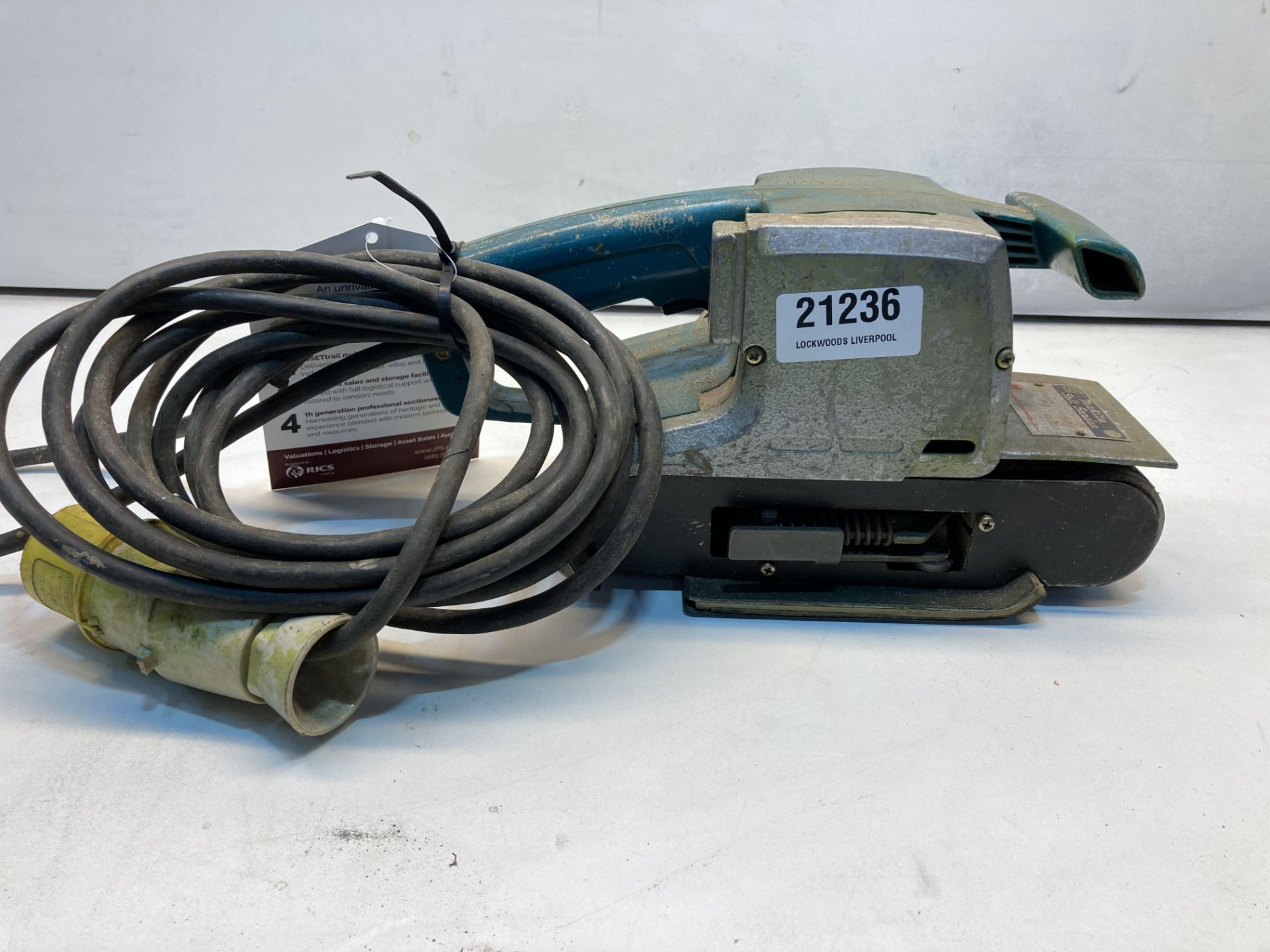 Makita 9900B Belt Sander | 110v - Image 3 of 4