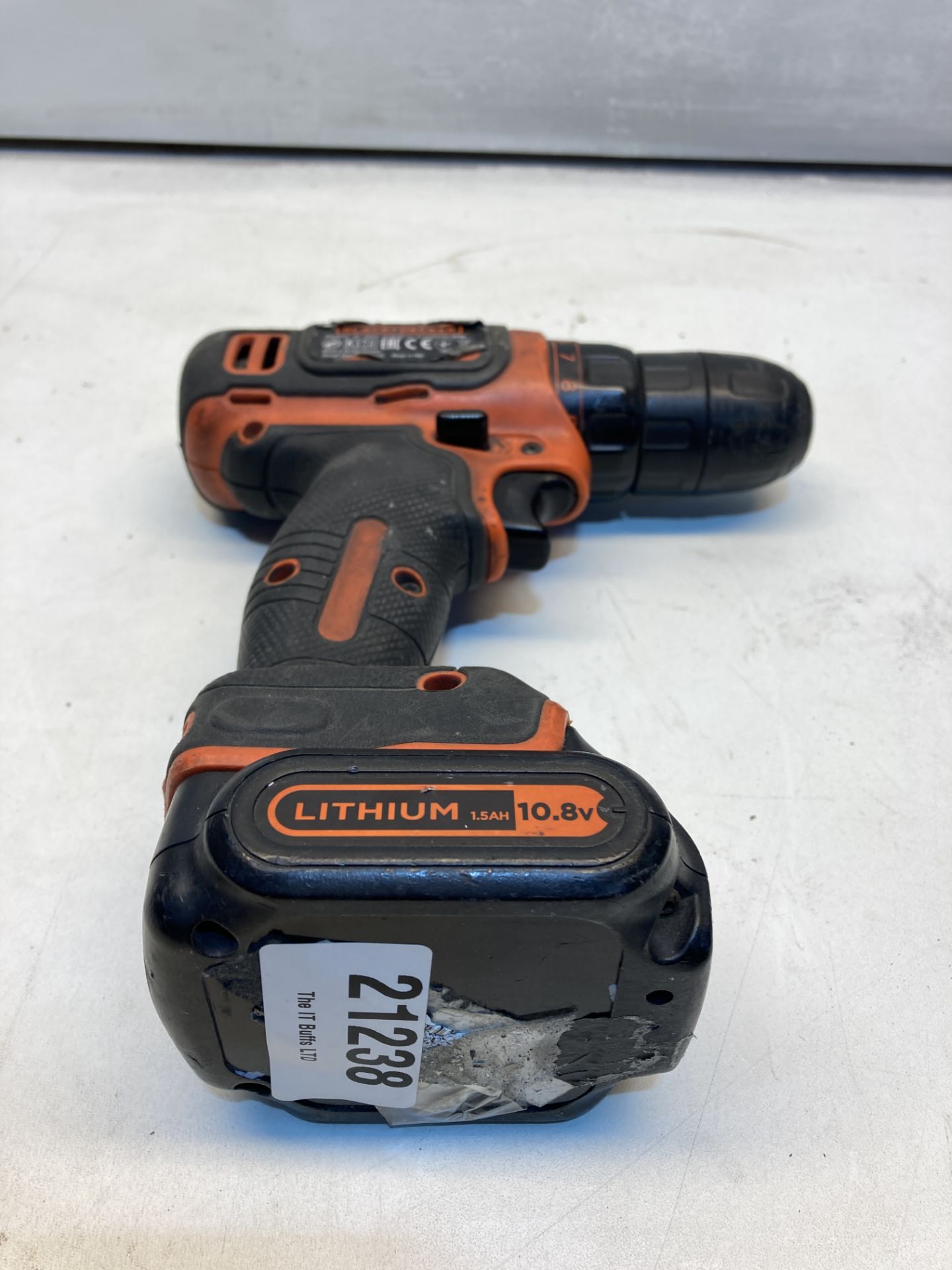 Black & Decker BDCDD12 Drill w/ BL1512 10.8v Battery - Image 3 of 3