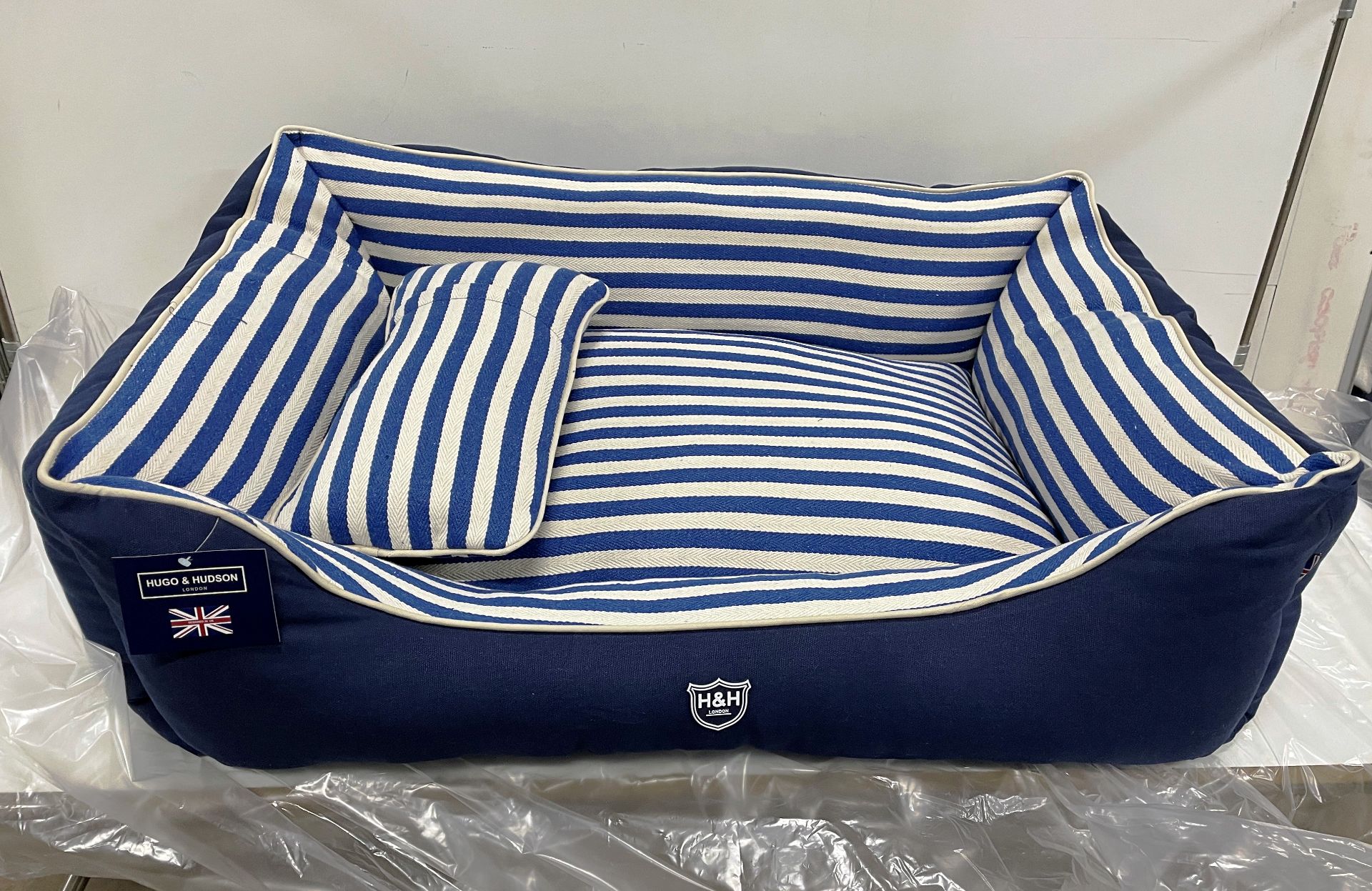 Hugo & Hudson L Striped Pattern Canvas Pet Bed - Blue/Cream - RRP£79.99