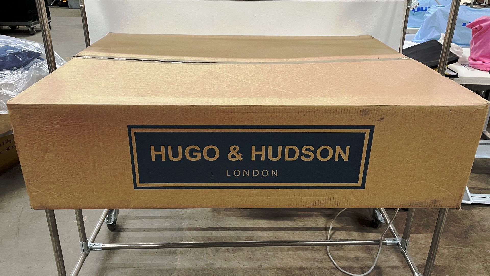 Hugo & Hudson XL Grey Checked Tweed Pet Bed - RRP£89.99 - Image 2 of 4