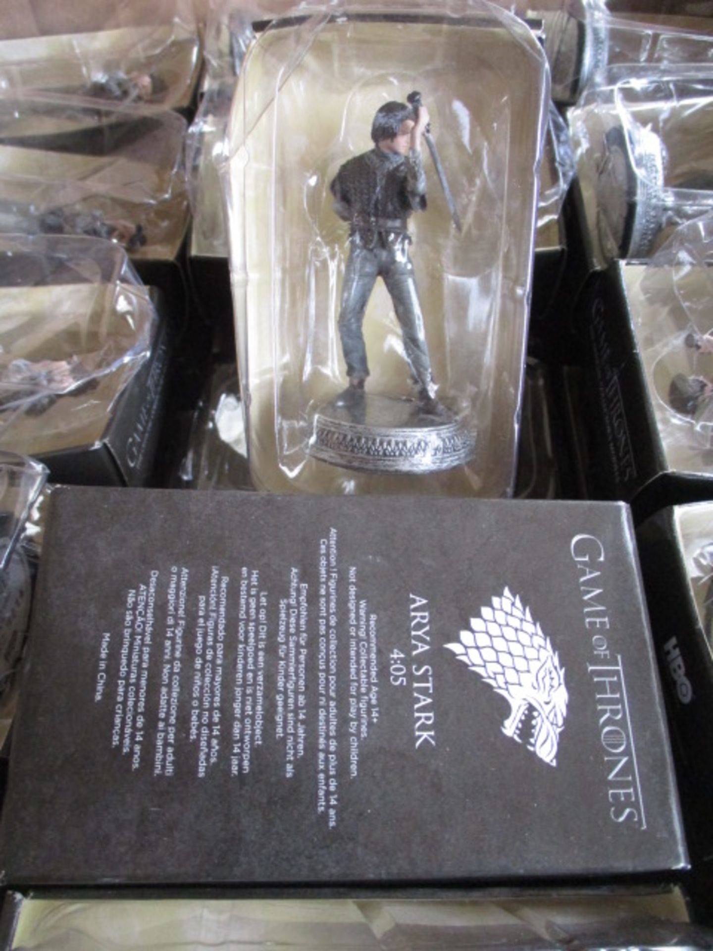 Approximately 2250 x Assorted Figures from Game of Thrones | See photographs and description - Image 9 of 11