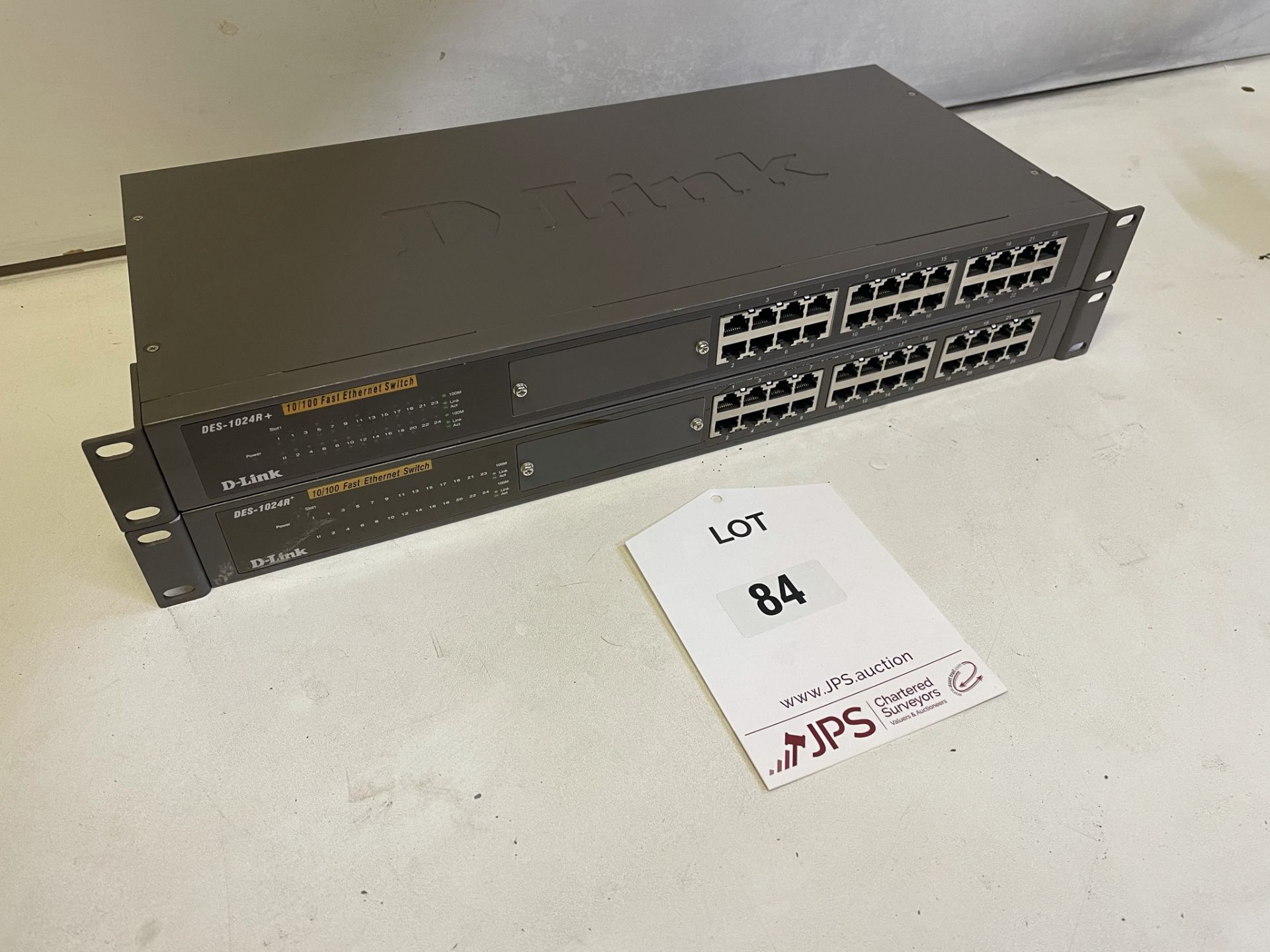 2 x D-Link DES-1024R+ 10/100 Fast Ethernet Switches - Image 3 of 4