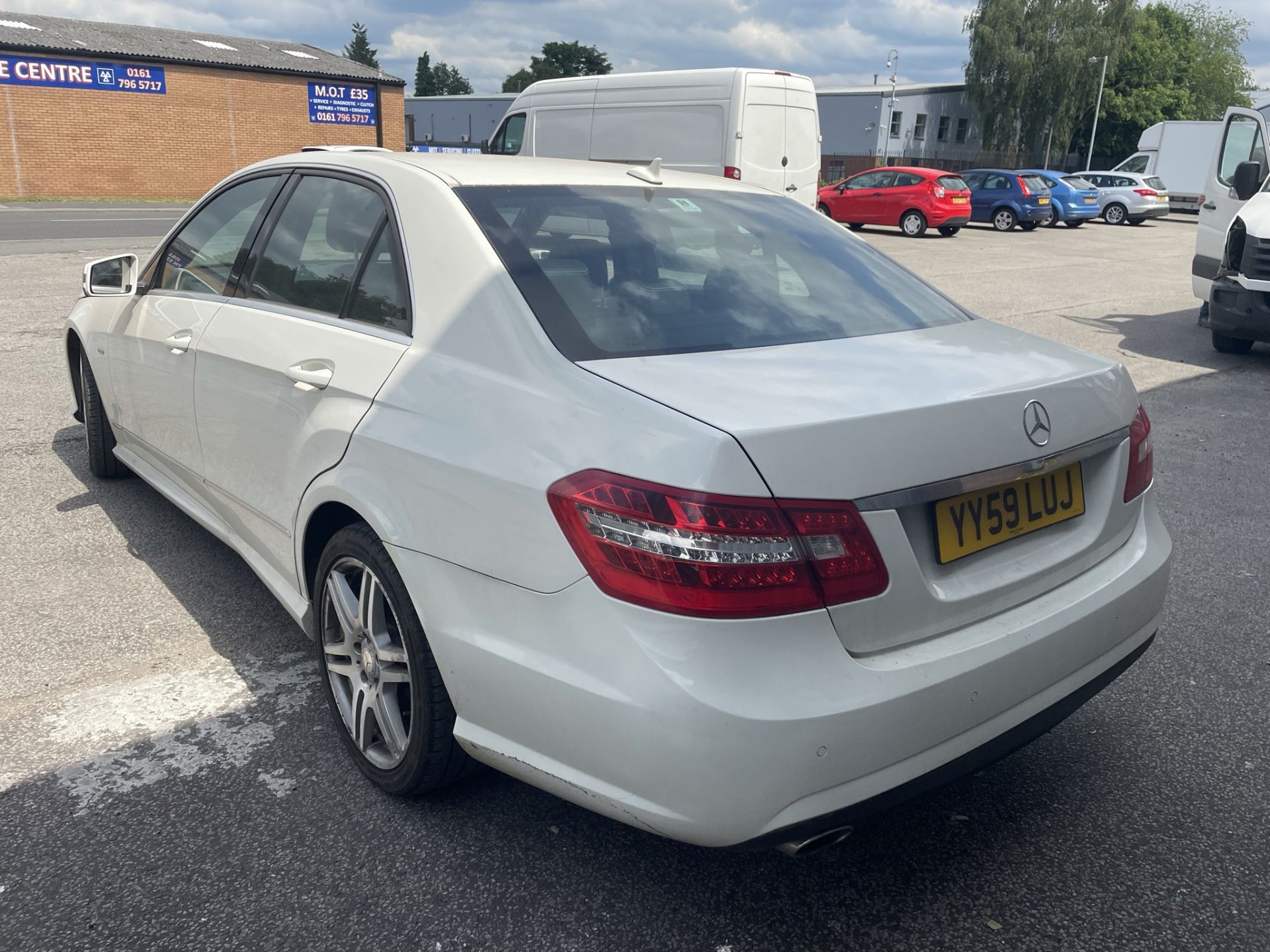 Mercedes E220 BlueEF-CY Sport CDI A Saloon | Reg: YY59 LUJ | Mileage: 87,237 - Image 4 of 22