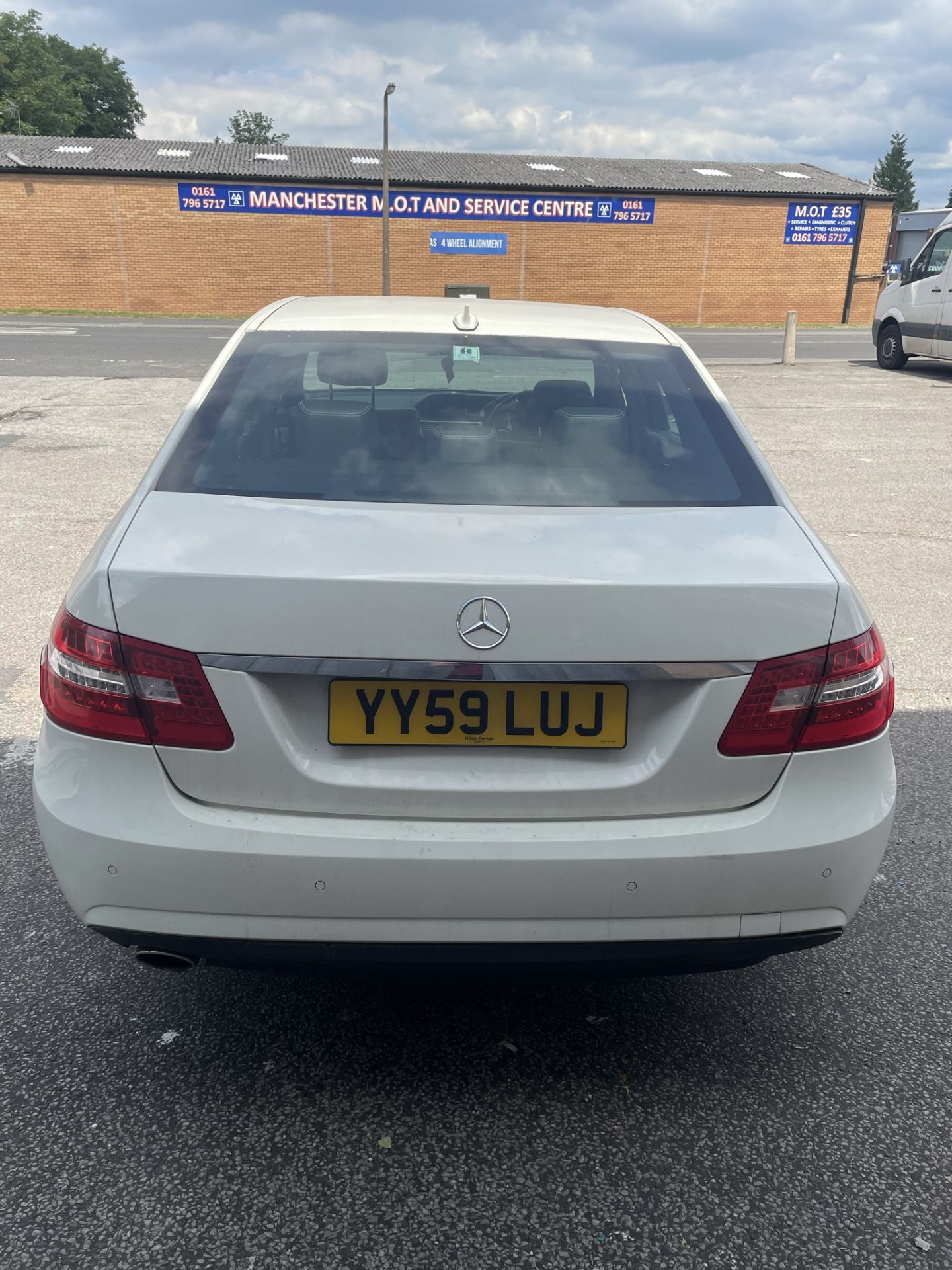 Mercedes E220 BlueEF-CY Sport CDI A Saloon | Reg: YY59 LUJ | Mileage: 87,237 - Image 5 of 22