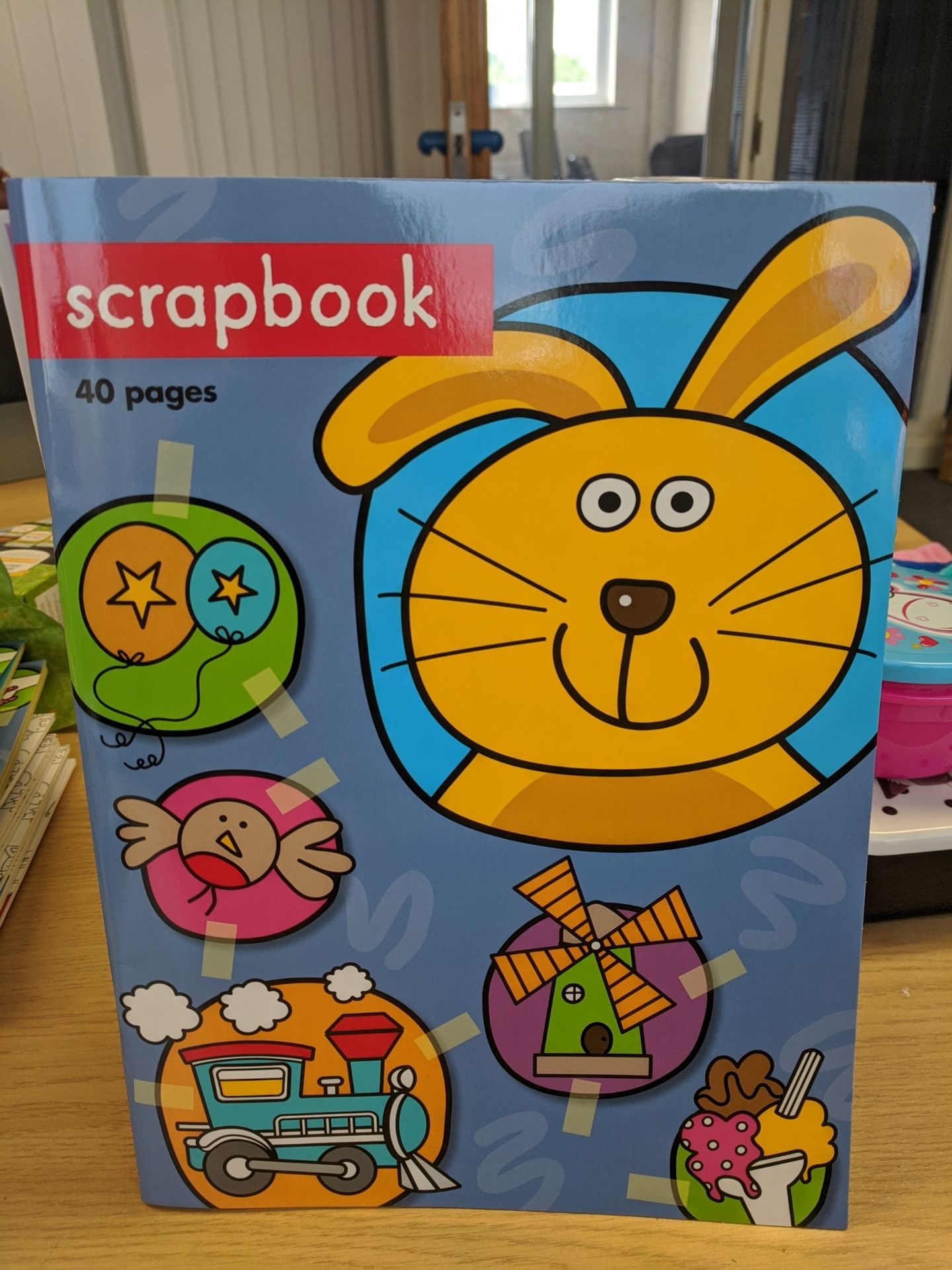 1000 x Kids Scrap Books