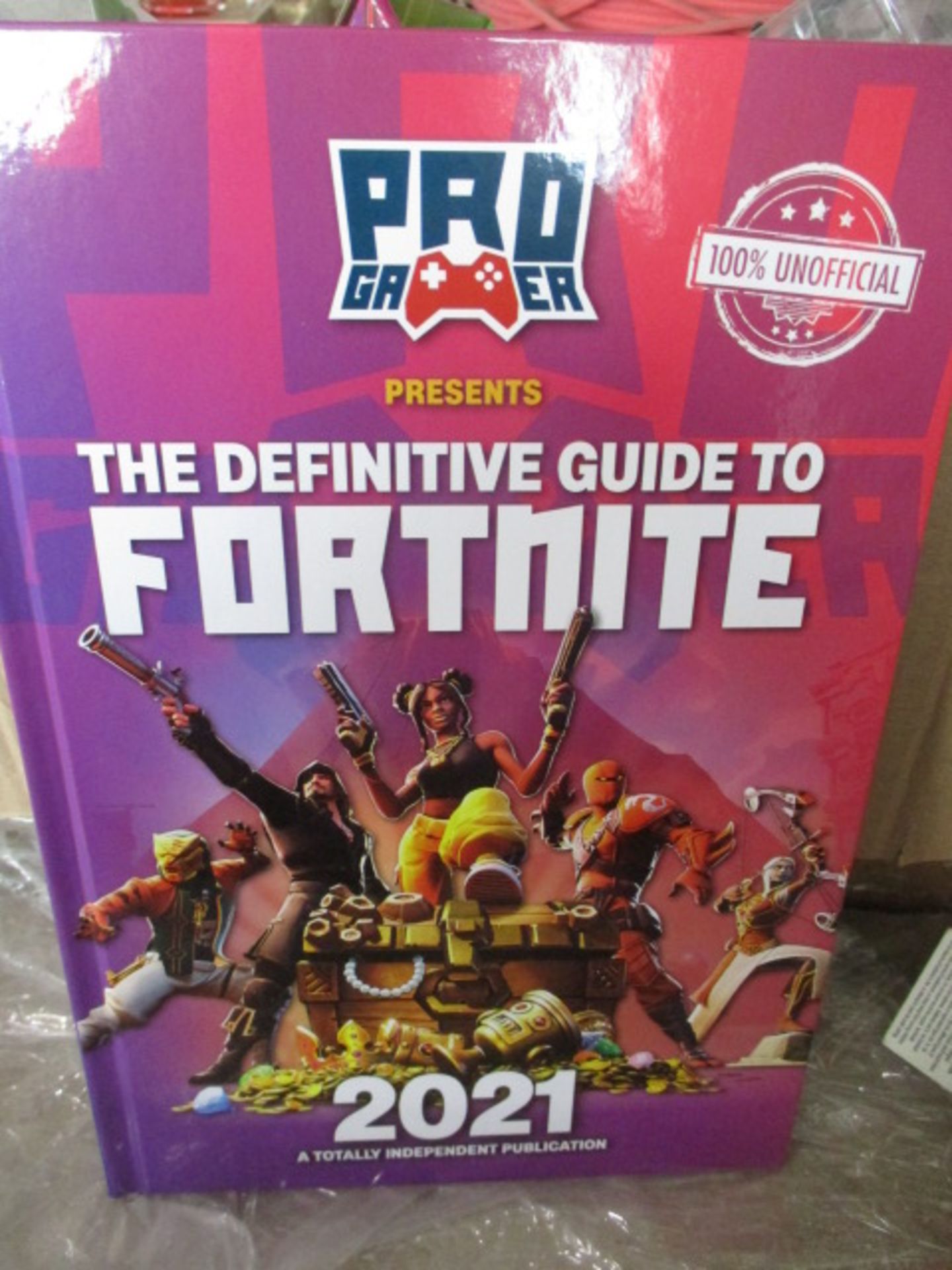 1000 x Brand New Fortnite Activity Annual | RRP £8,990