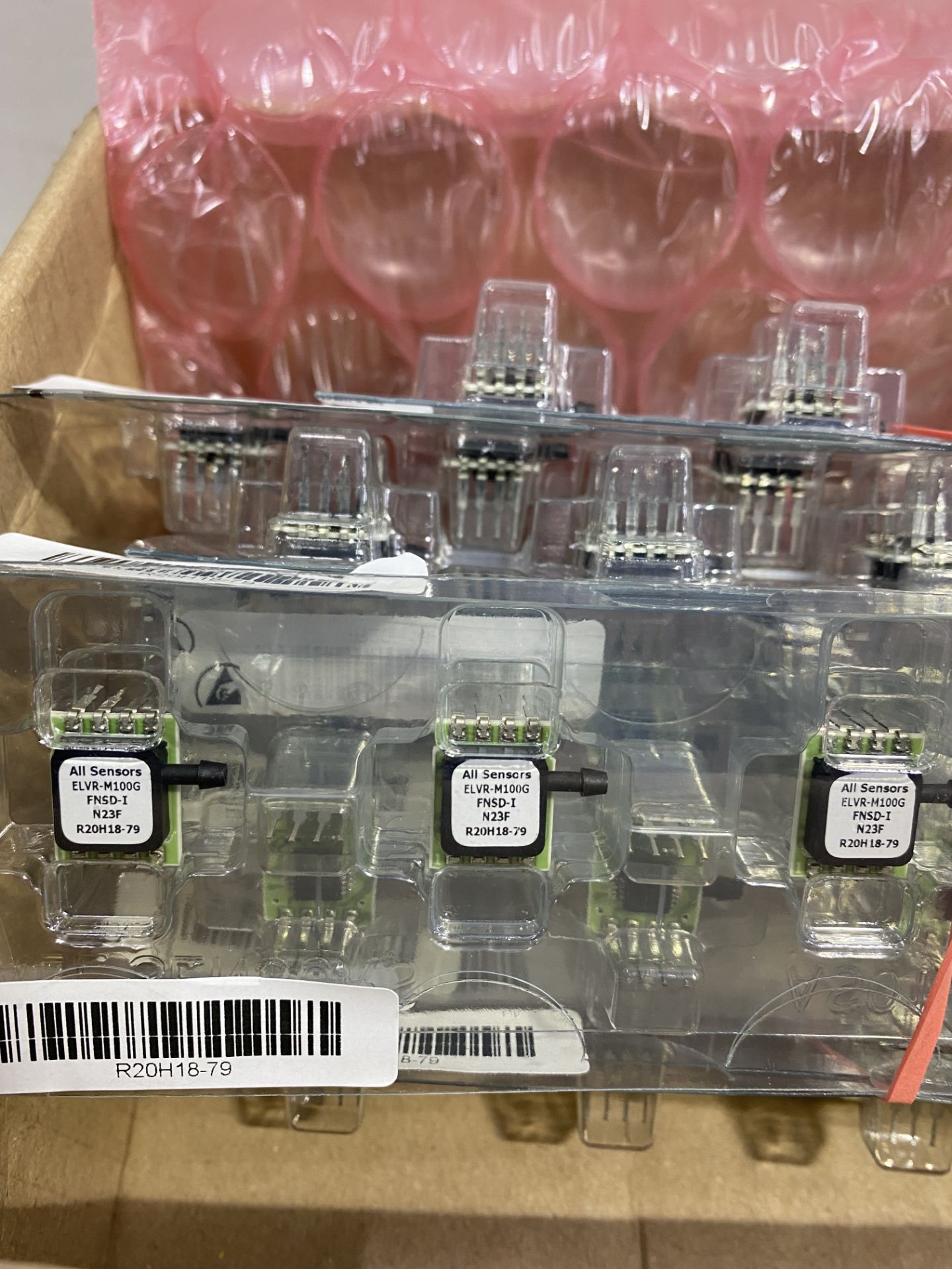 Approximately 2,800 x 1472390/1472391 Dual Port Pressure Sensors - Image 2 of 4