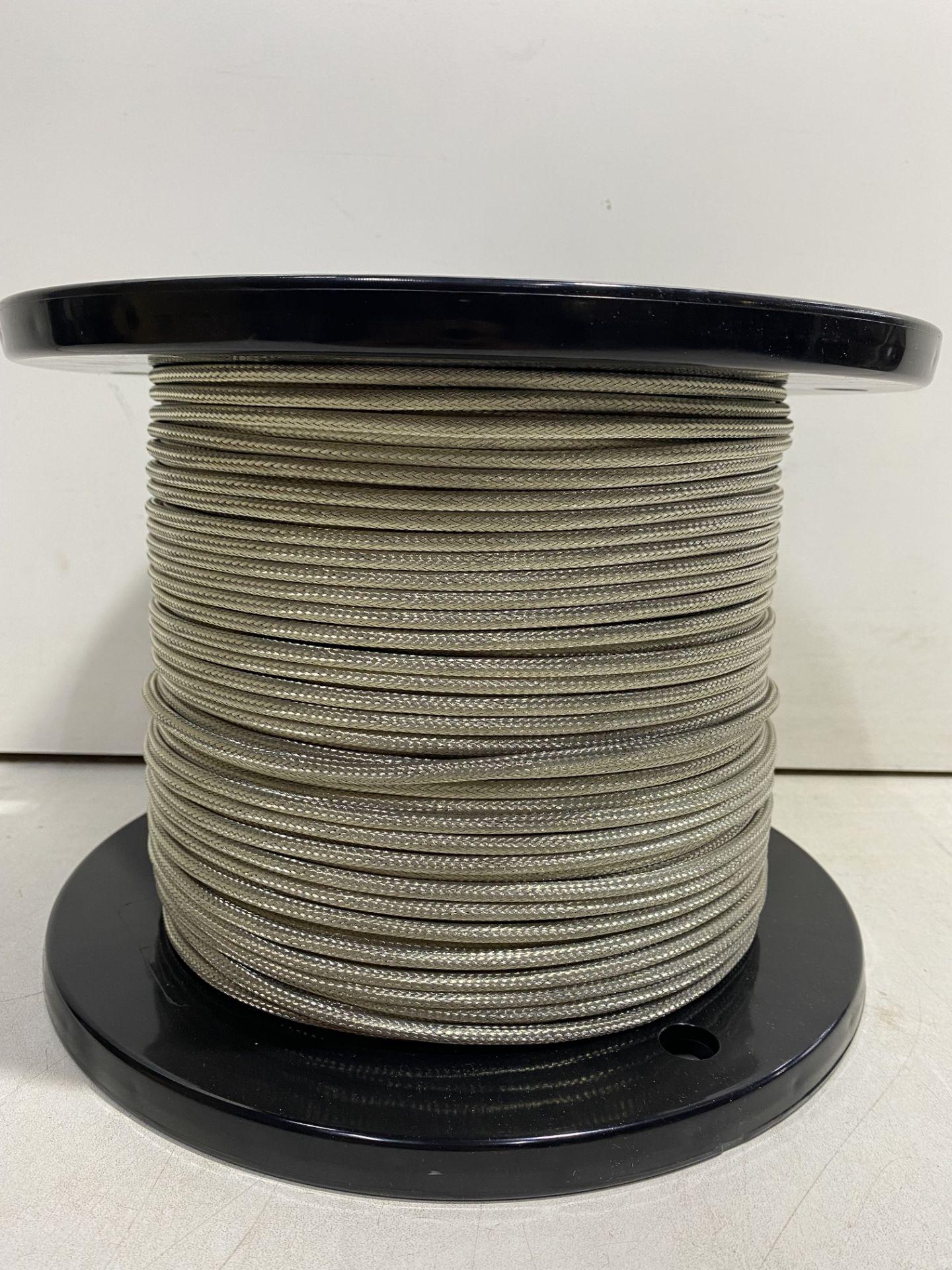 Approximately 9,400m of TE Connectivity 55A0121-24-2/6 Pair Twisted Multi-Conductor Cable