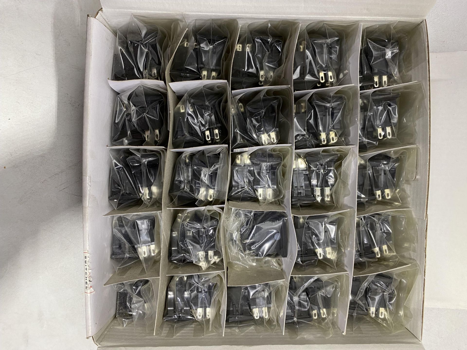 Approximately 1,250 x Nikik JWMW21RA2A Rocker On/Off Switches