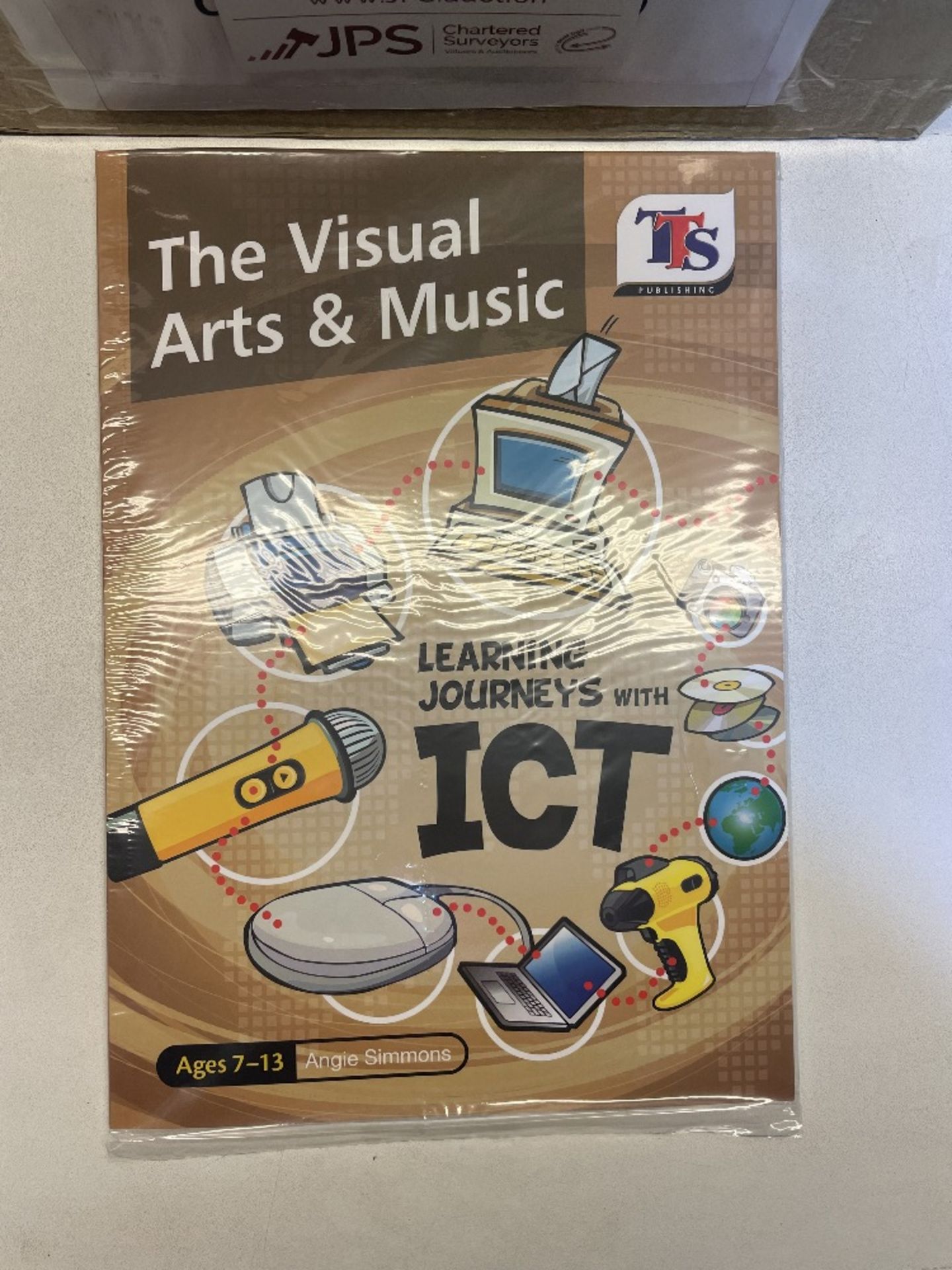 Approximately 180 x TTS Publishing PB00019 Age 7-13 'Learning Journeys With ICT - The Visual Arts & - Image 3 of 4