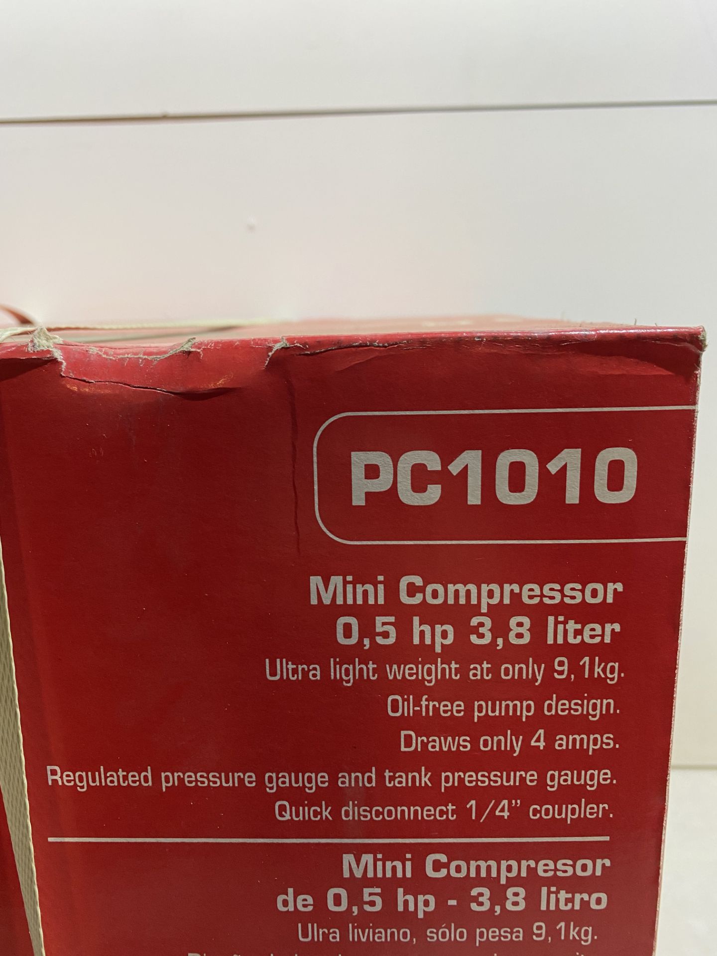 Senco PC1010 Hand Carry Compressor 3.8L 230v 0.5HP | RRP £220 - Image 3 of 3