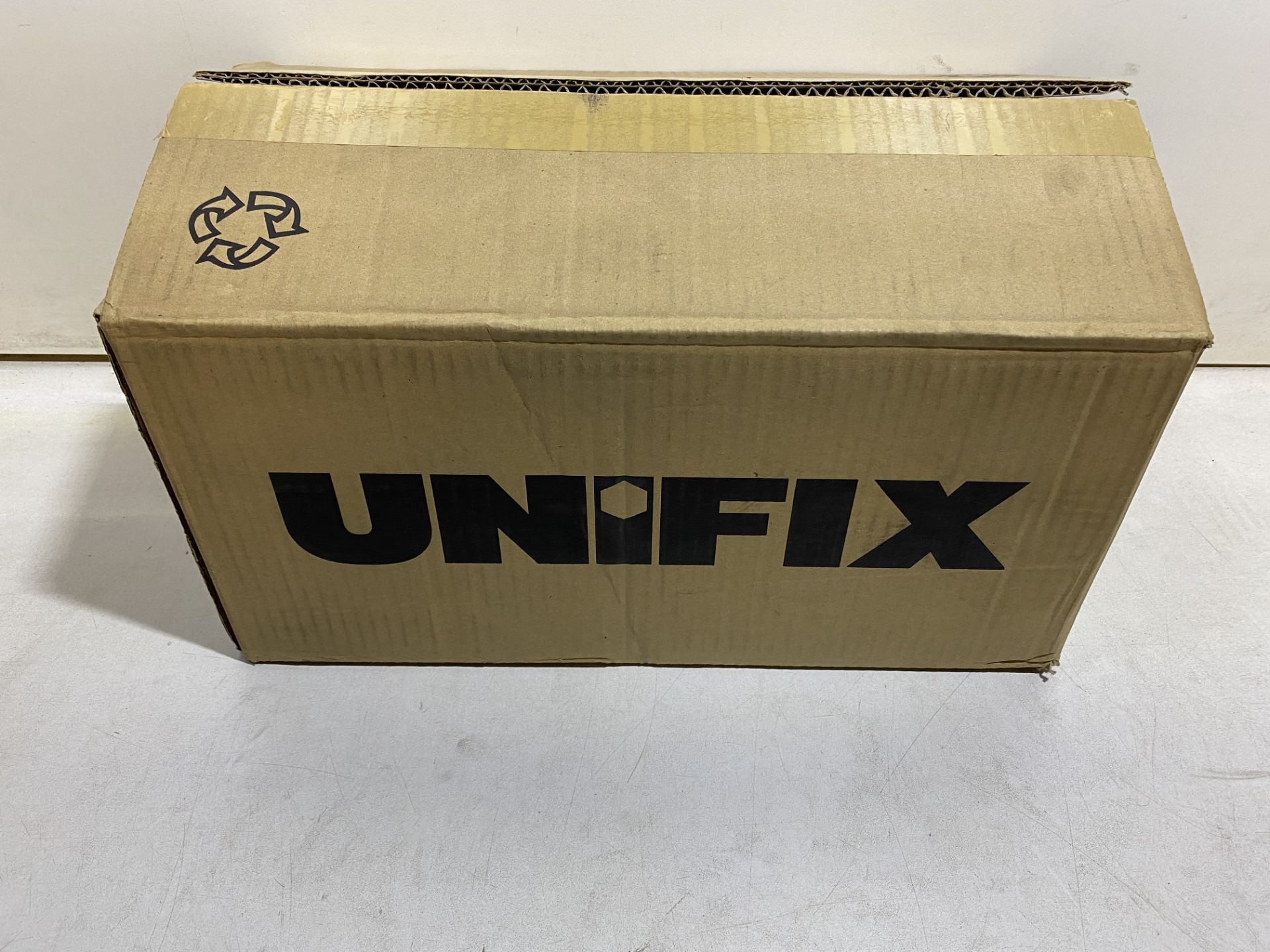 21 x Boxes Of Unifix 10x4" Twinqwik Screw Csk Head, Bright Zinc Plated ( 100 Pcs Per Box ) - Image 4 of 4