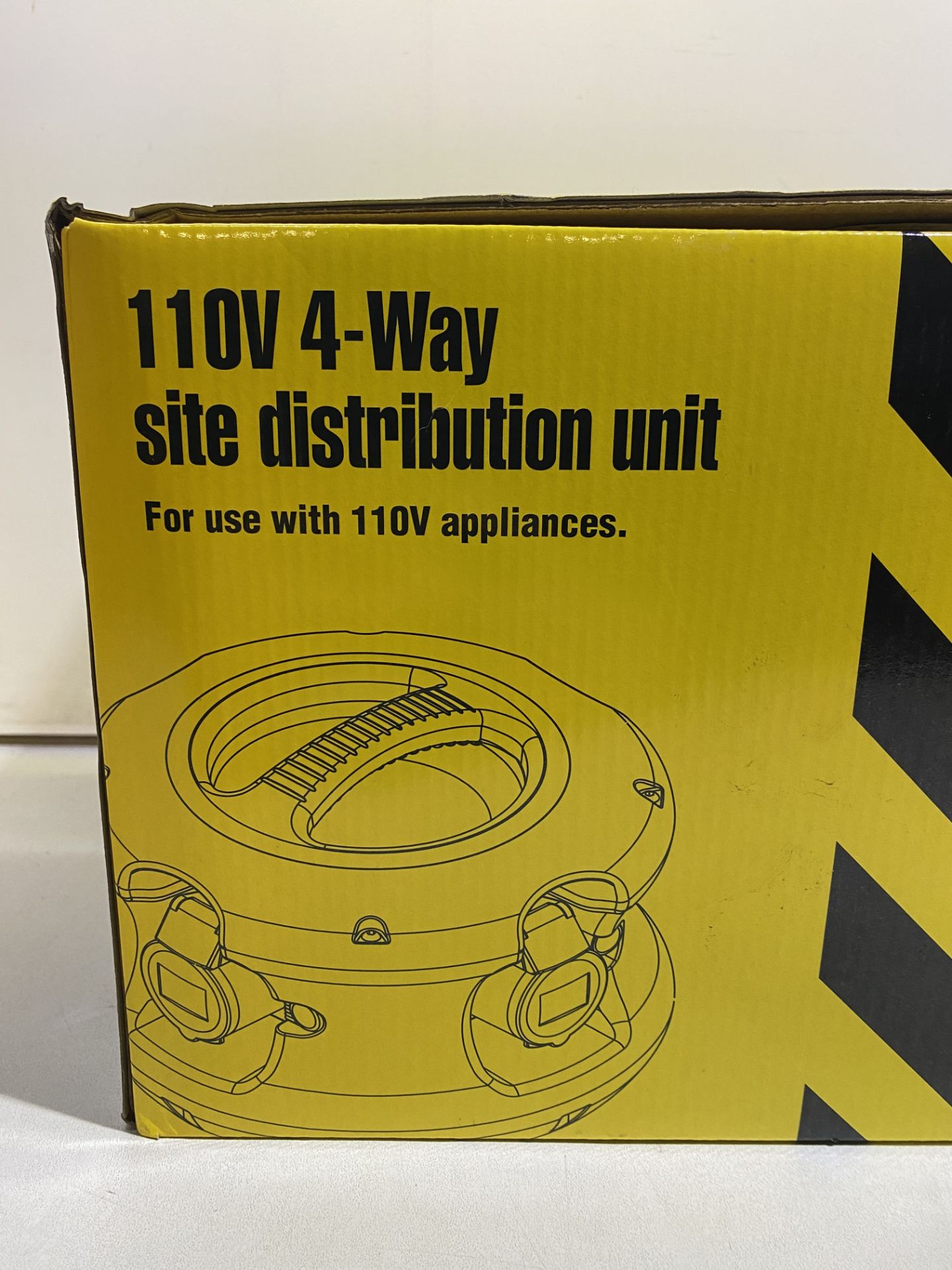 Defender Spider Ball 110v 4-Way Site Distribution Unit - Image 2 of 3