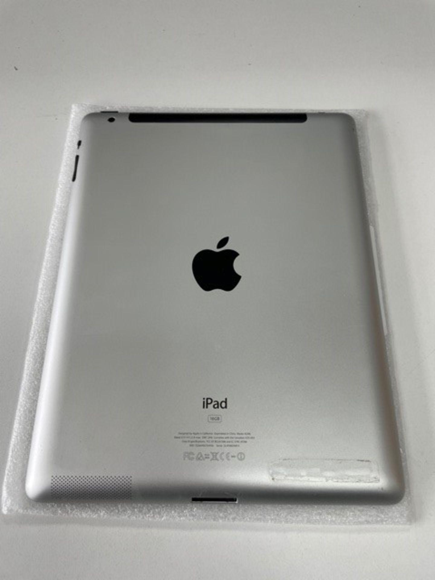 Used Apple iPad 2 Tablet | 16GB | DLXFM6D9DFJ1 - Image 2 of 5