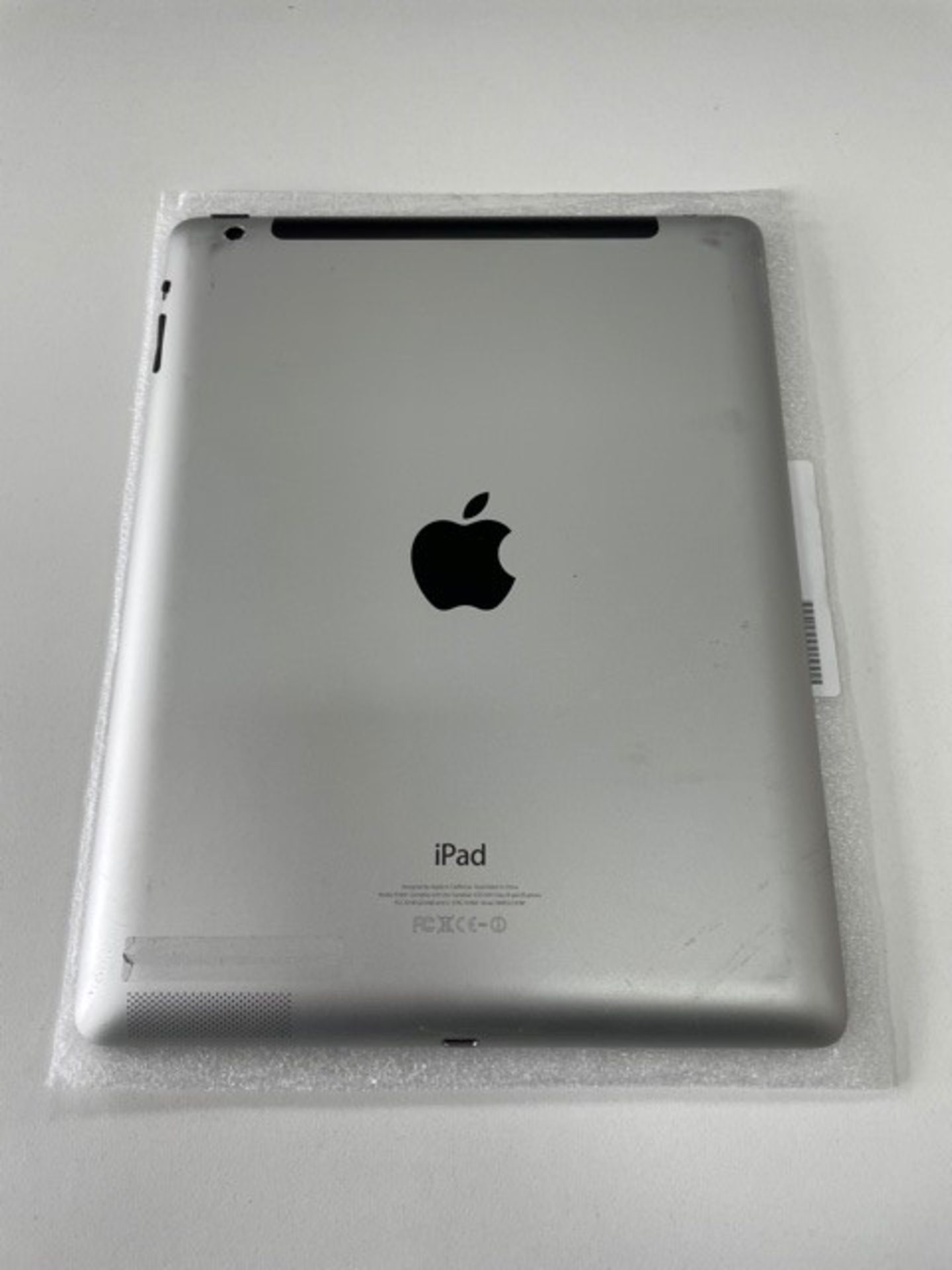 Used Apple iPad G4 Tablet | 16GB | DMPK5CCSF18P - Image 2 of 4