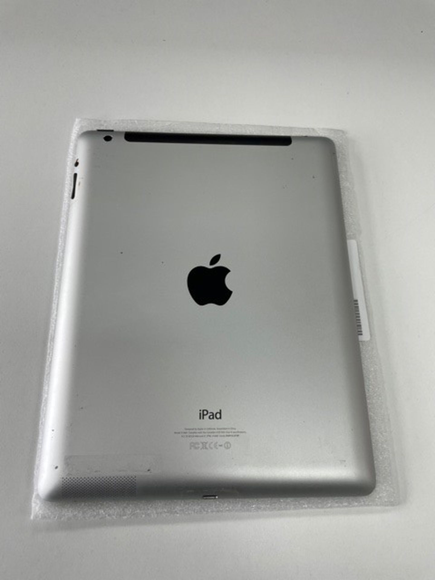 Used Apple iPad G4 Tablet | 16GB | DMPK5E25F18P - Image 2 of 4