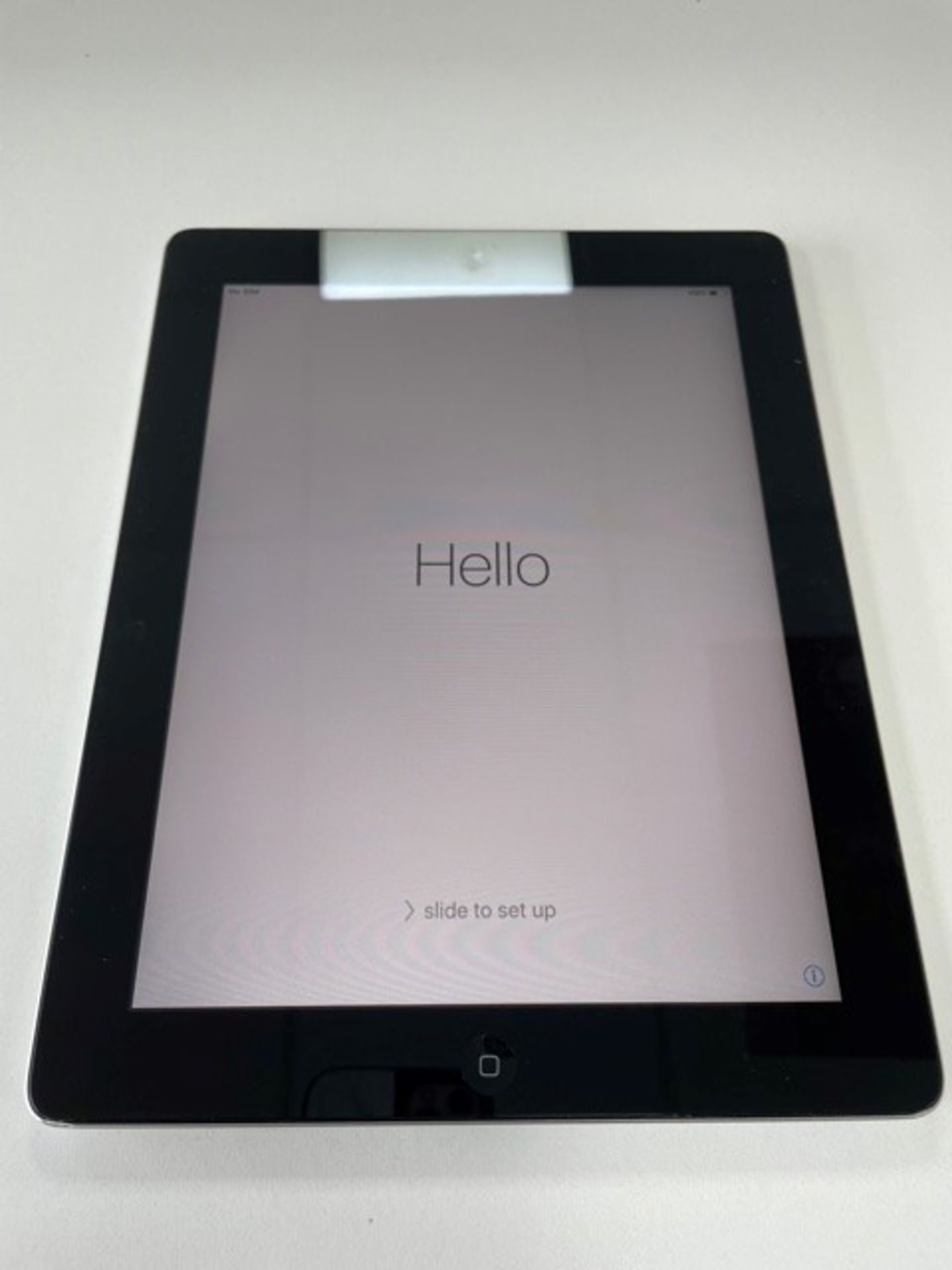 Used Apple iPad G2 Tablet | 32GB | DLXG29EGDFJ2 - Image 2 of 4