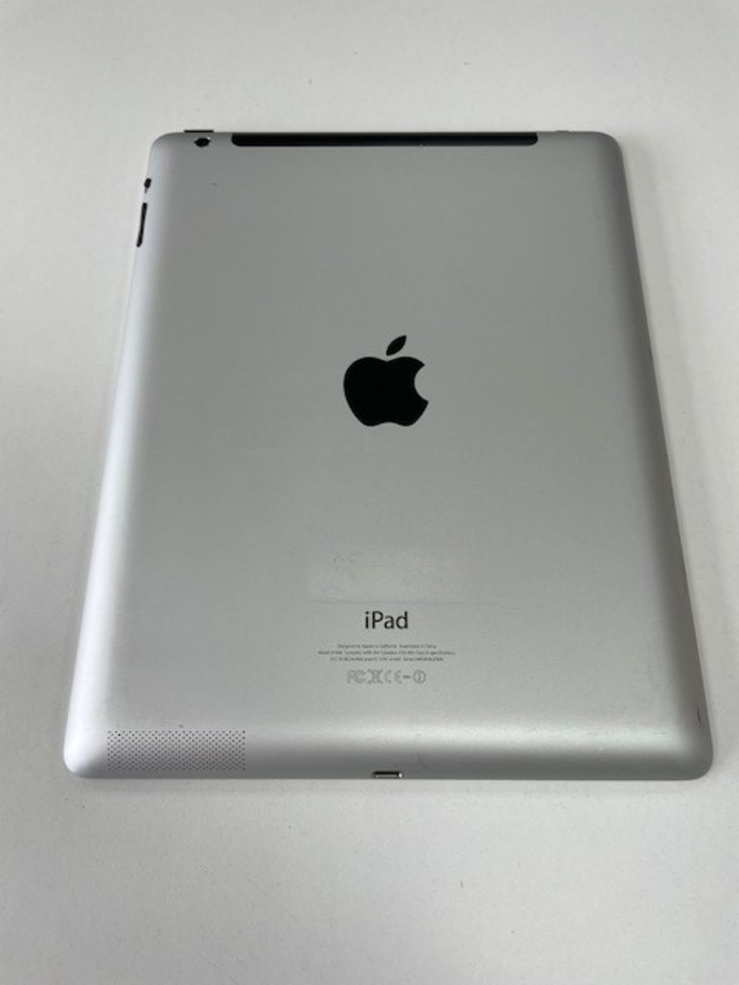 Used Apple iPad 4th Gen Media Tablet | 32GB | DMPJRV83F18W - Image 2 of 4