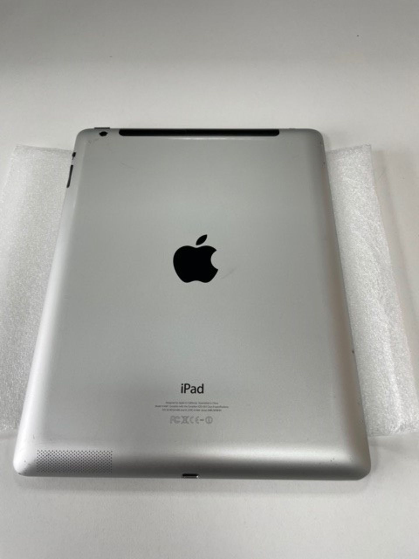 Used Apple iPad G4 Tablet | 32GB | DMPL7B78F191 - Image 2 of 3