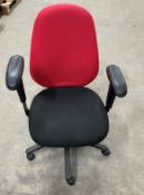 5 x Fabric Operator Chairs w/Arm Rests and Five Star Wheel Base