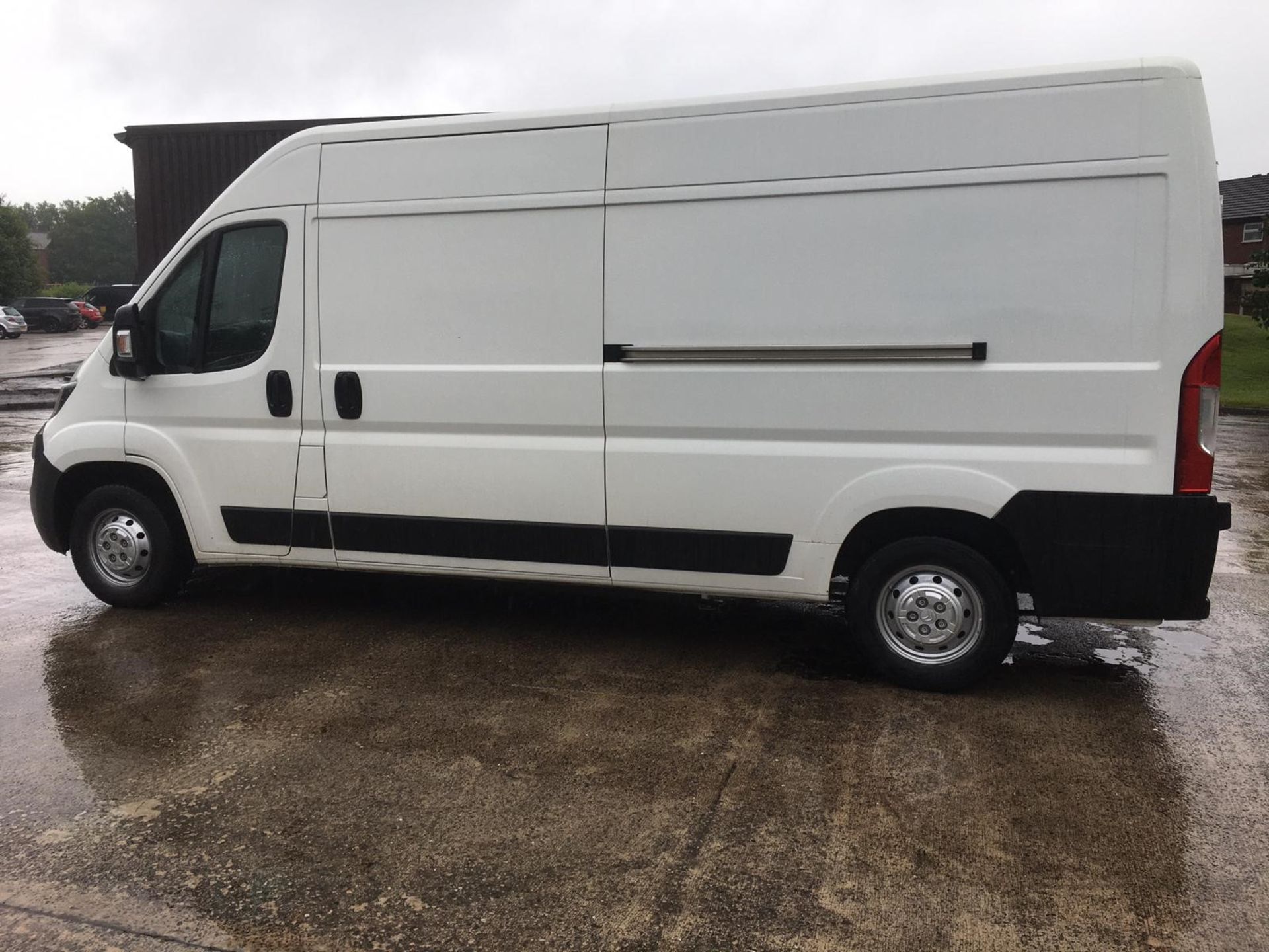 Citroen Relay 35 L3H2 Enterprise Blue HDI Diesel Panel Van | PN18 KFL | 70,533 Miles - Image 4 of 13