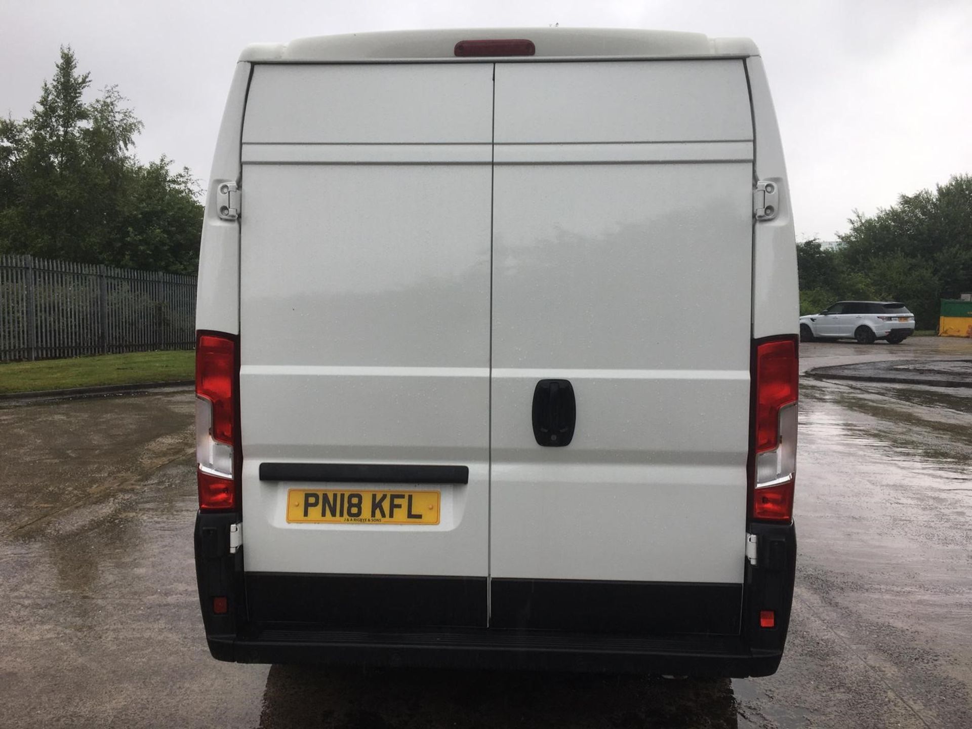 Citroen Relay 35 L3H2 Enterprise Blue HDI Diesel Panel Van | PN18 KFL | 70,533 Miles - Image 8 of 13