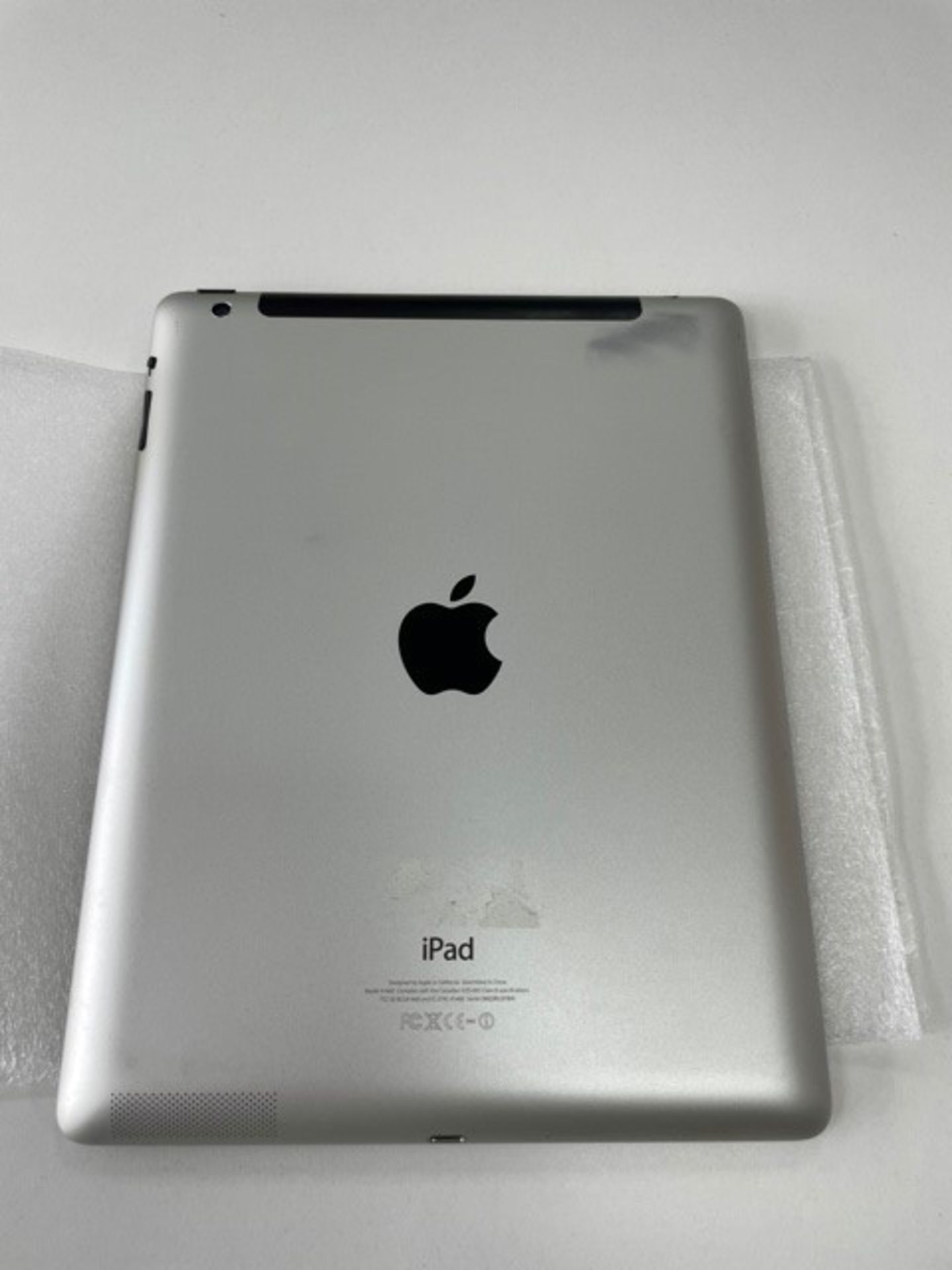 Used Apple iPad 4th Gen Media Tablet | 32GB | DMQJR0J2F18W - Image 2 of 6